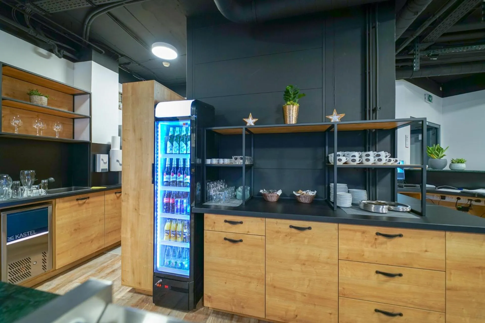 Restaurant/places to eat in CHORS like a hotel - Capsule & NFT Boutique Hostel Bratislava - City Center