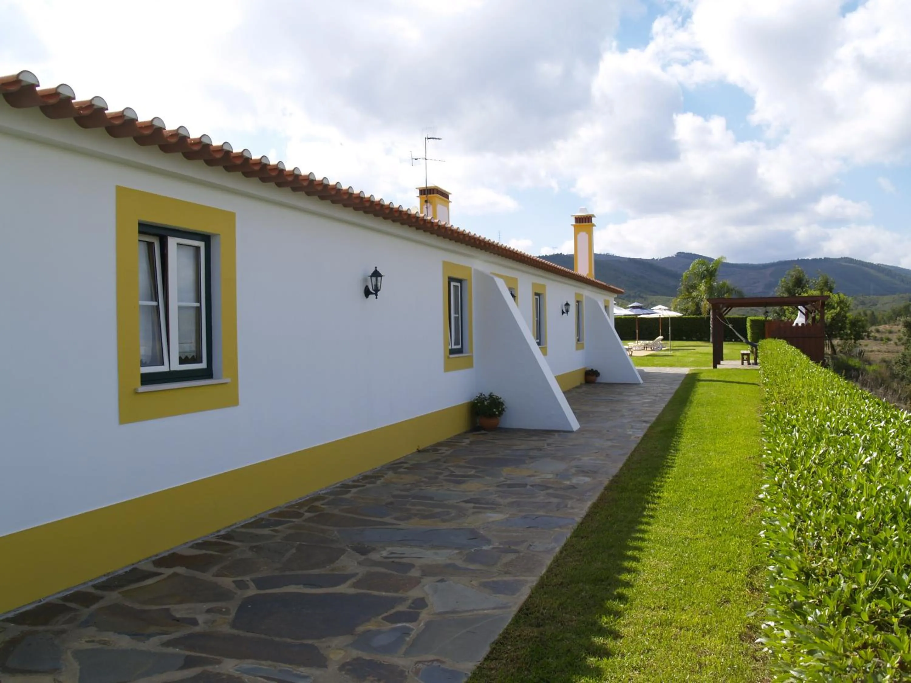 Patio in Nave Redonda do Cerro – Countryside & Nature
