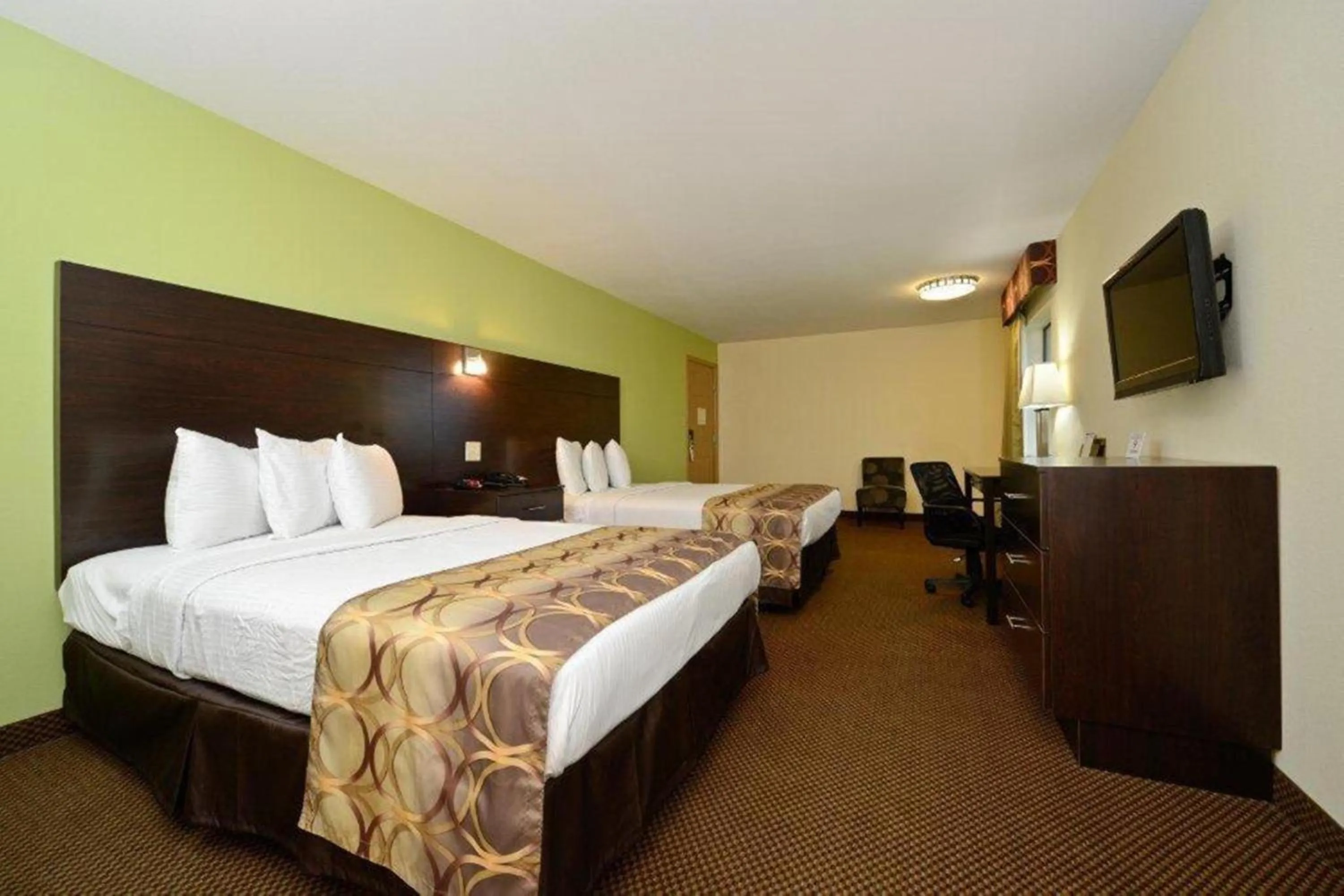 Bed in Americas Best Value Inn Lake Charles Interstate 210