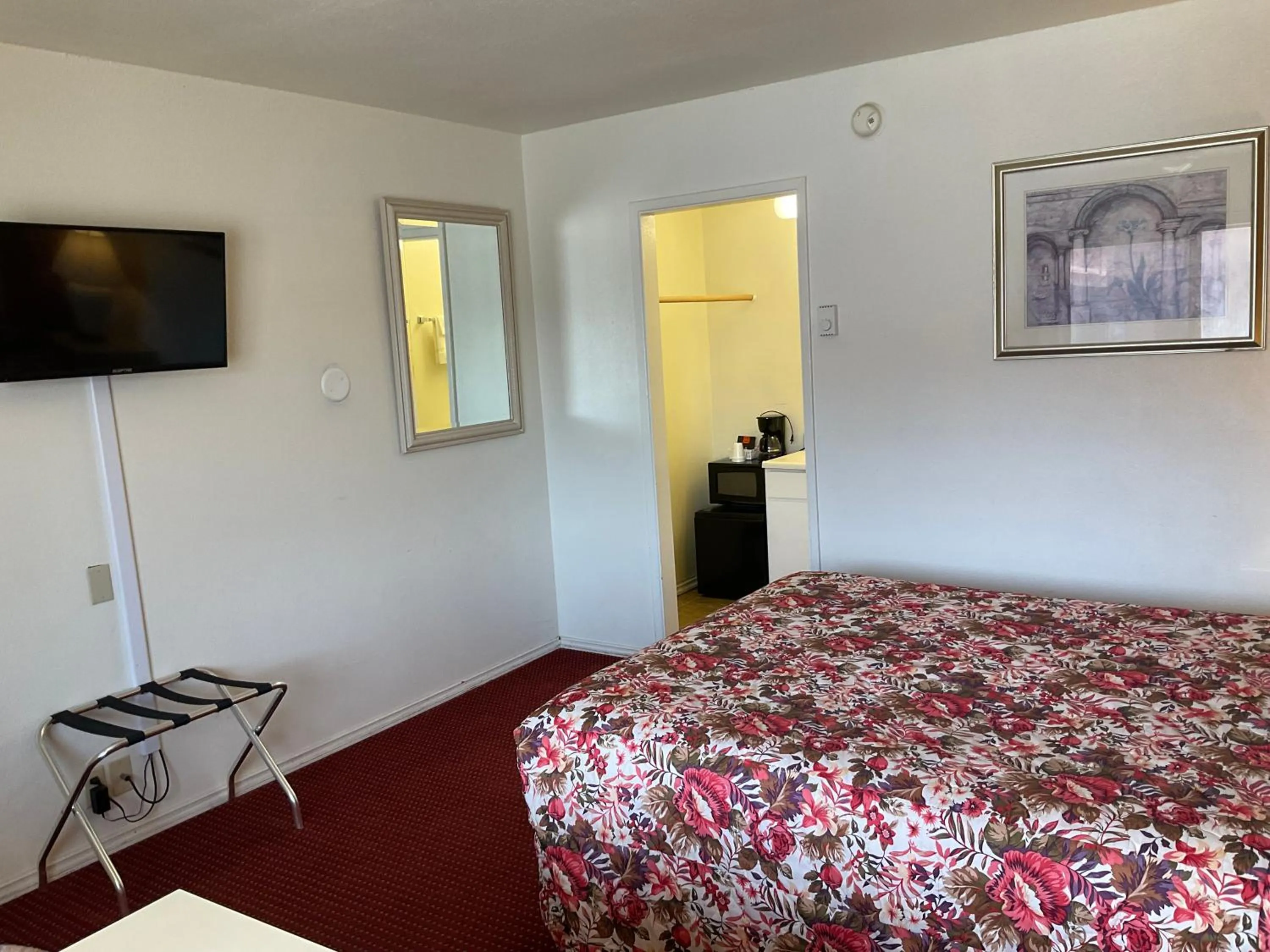 Bed in Front Street Inn