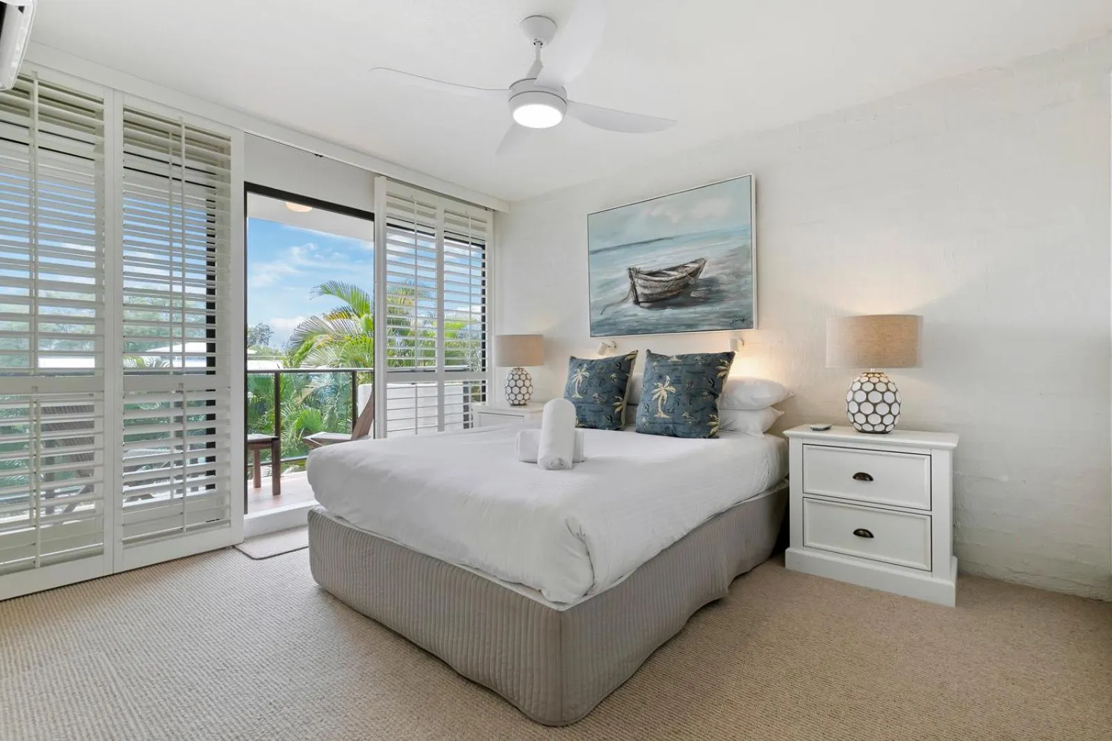 Balcony/Terrace, Bed in Sun Lagoon Resort