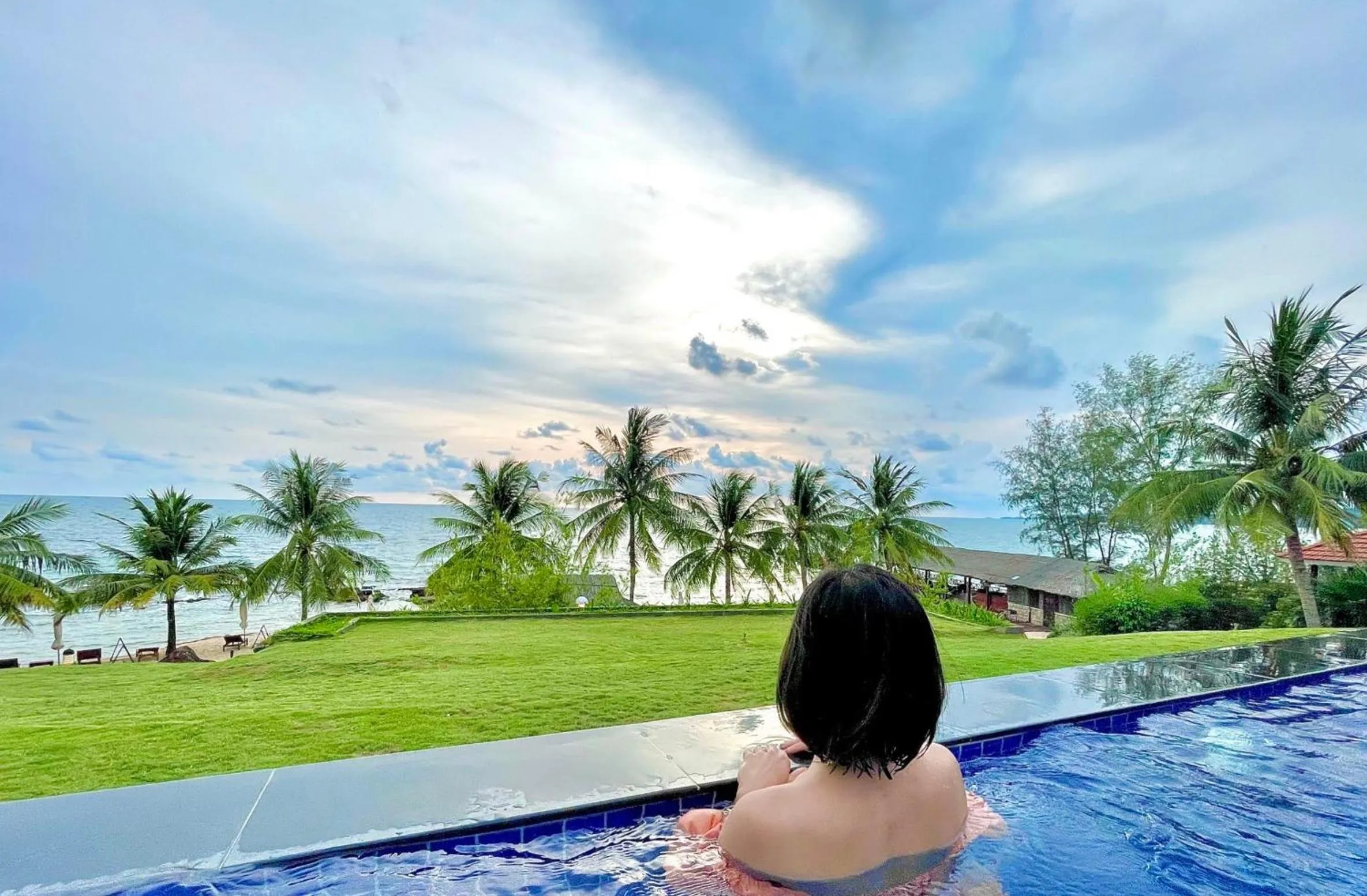 Swimming pool in Phu Quoc Eco Beach Resort