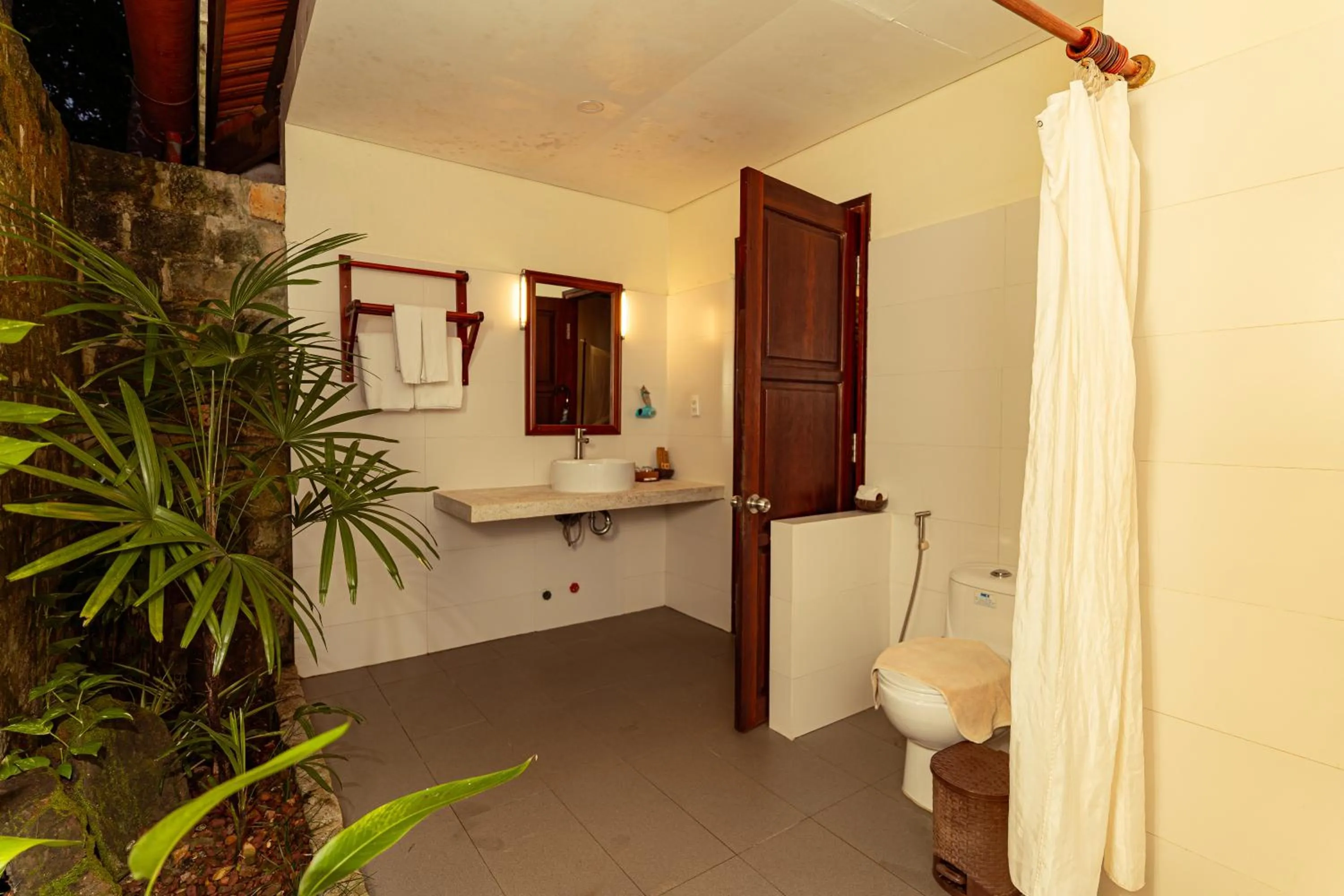 Bathroom in Phu Quoc Eco Beach Resort