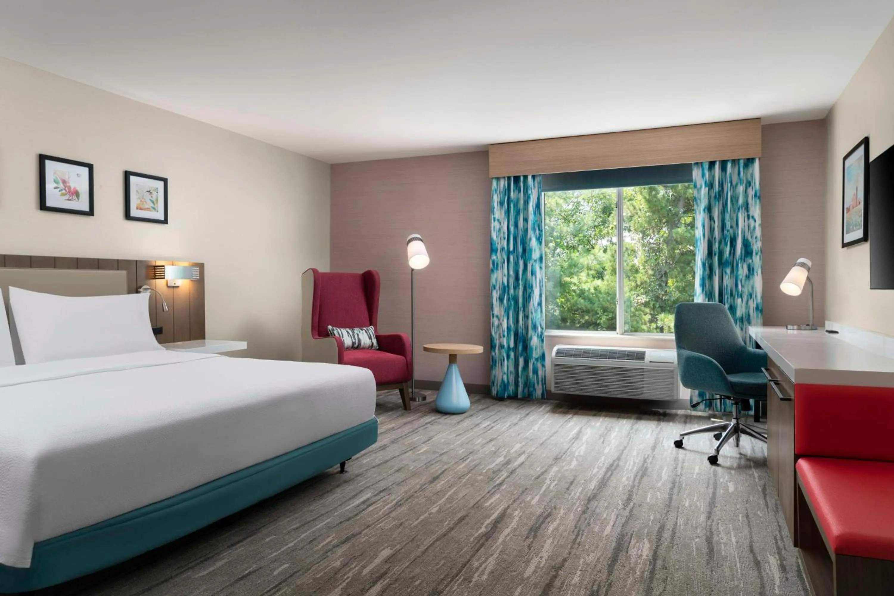 Bedroom, Bed in Hilton Garden Inn Kennett Square