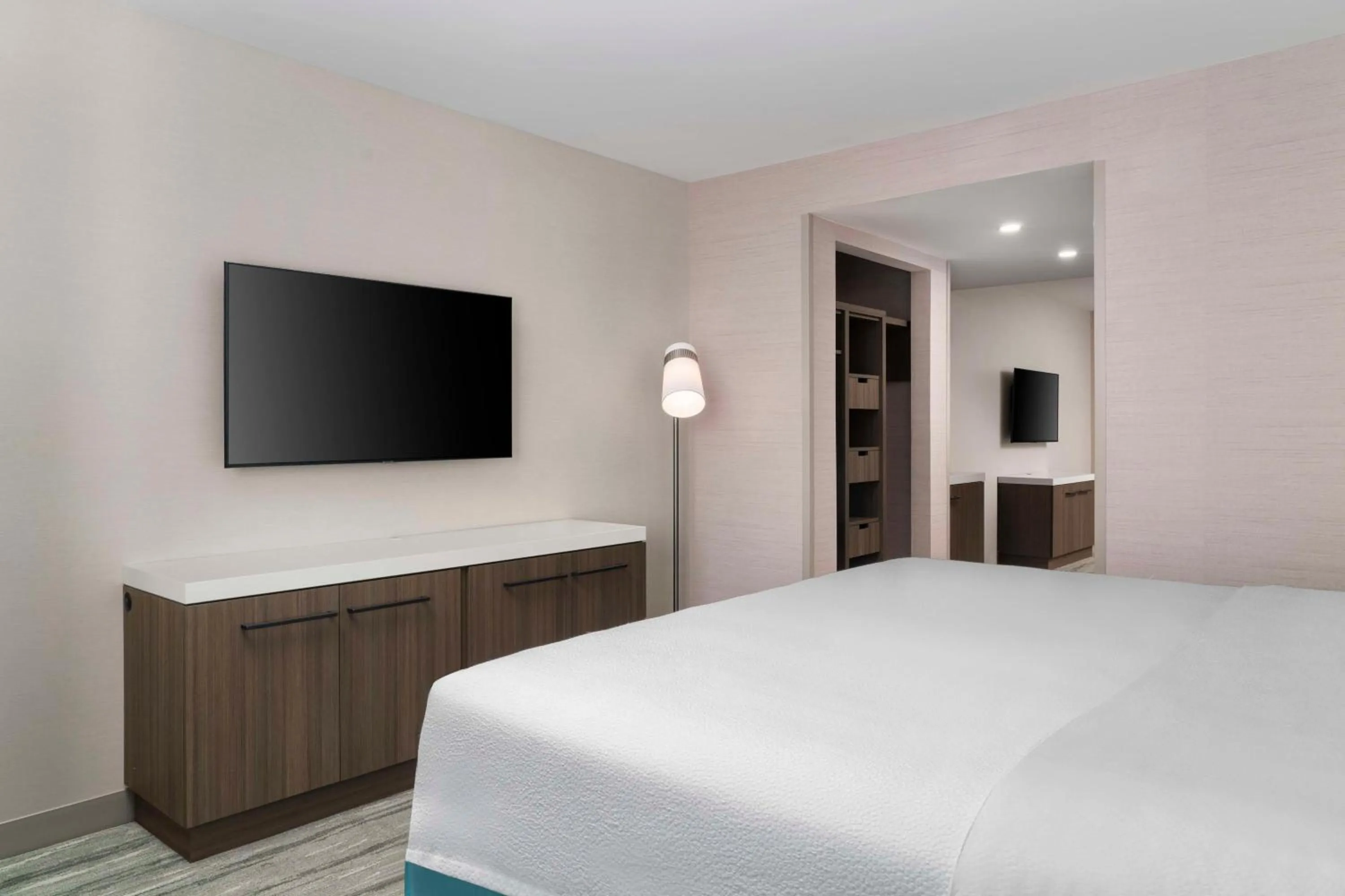 Bed in Hilton Garden Inn Kennett Square