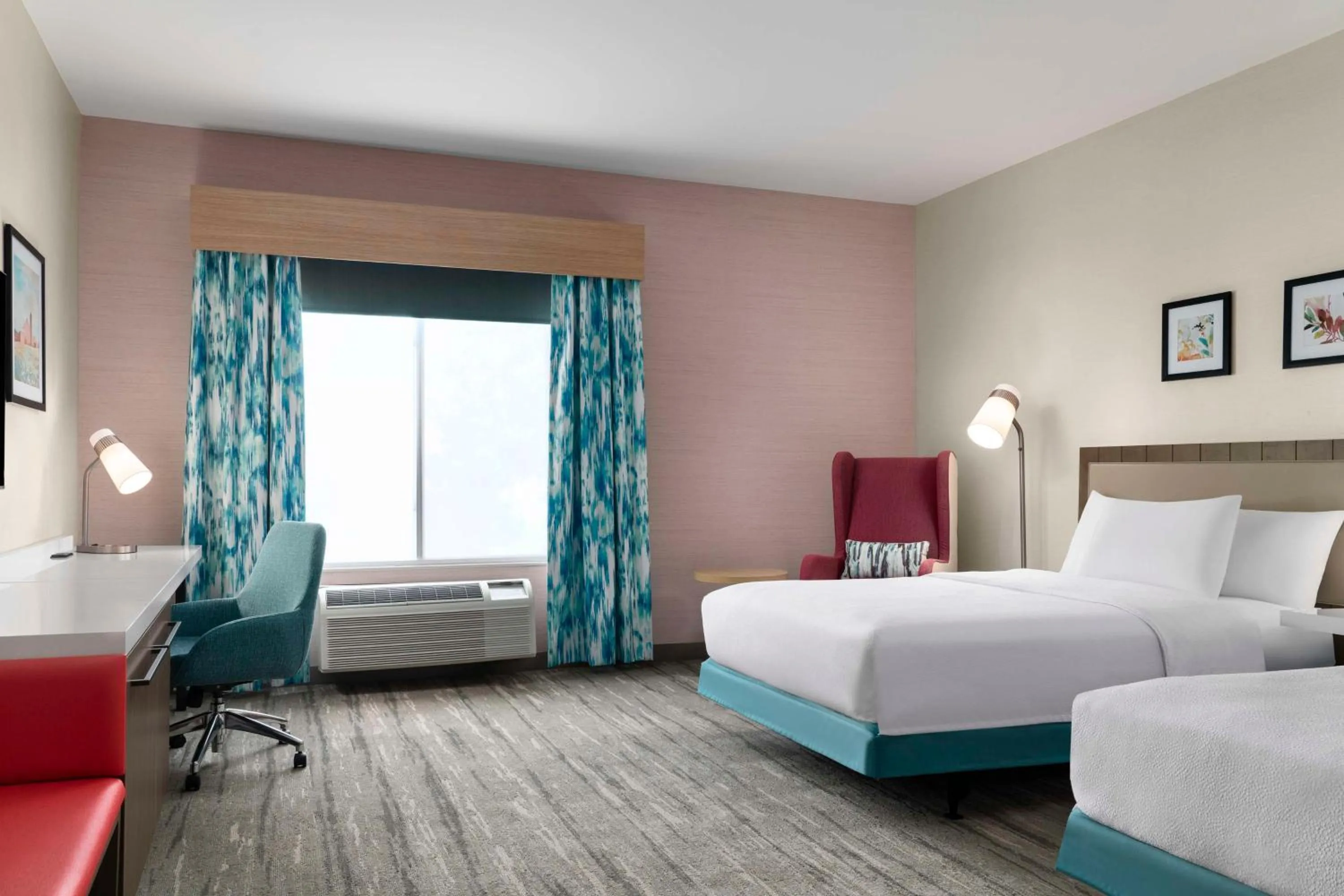 Bedroom, Bed in Hilton Garden Inn Kennett Square