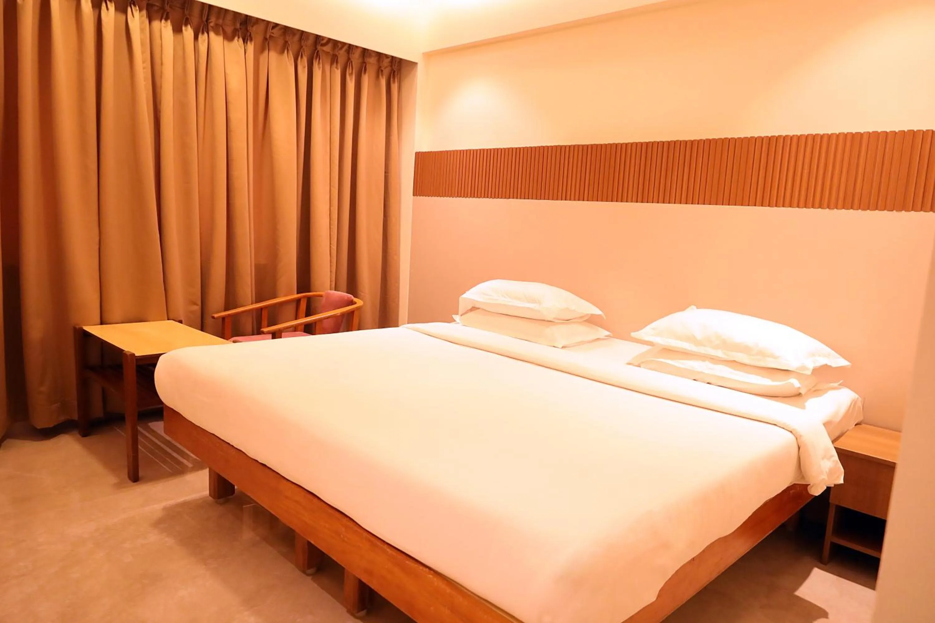 Bed in Hotel Surguru