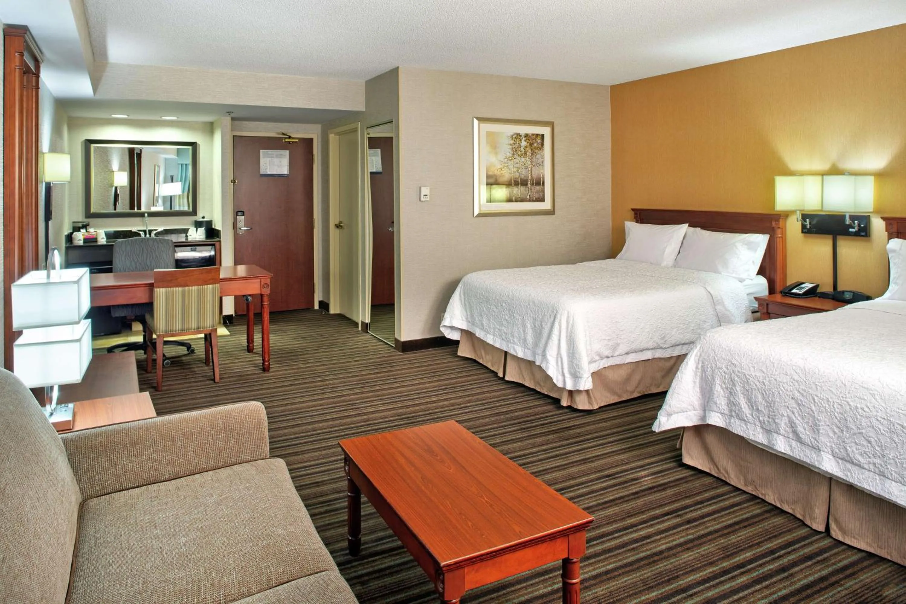 Bedroom, Bed in Hampton Inn & Suites by Hilton Toronto Airport