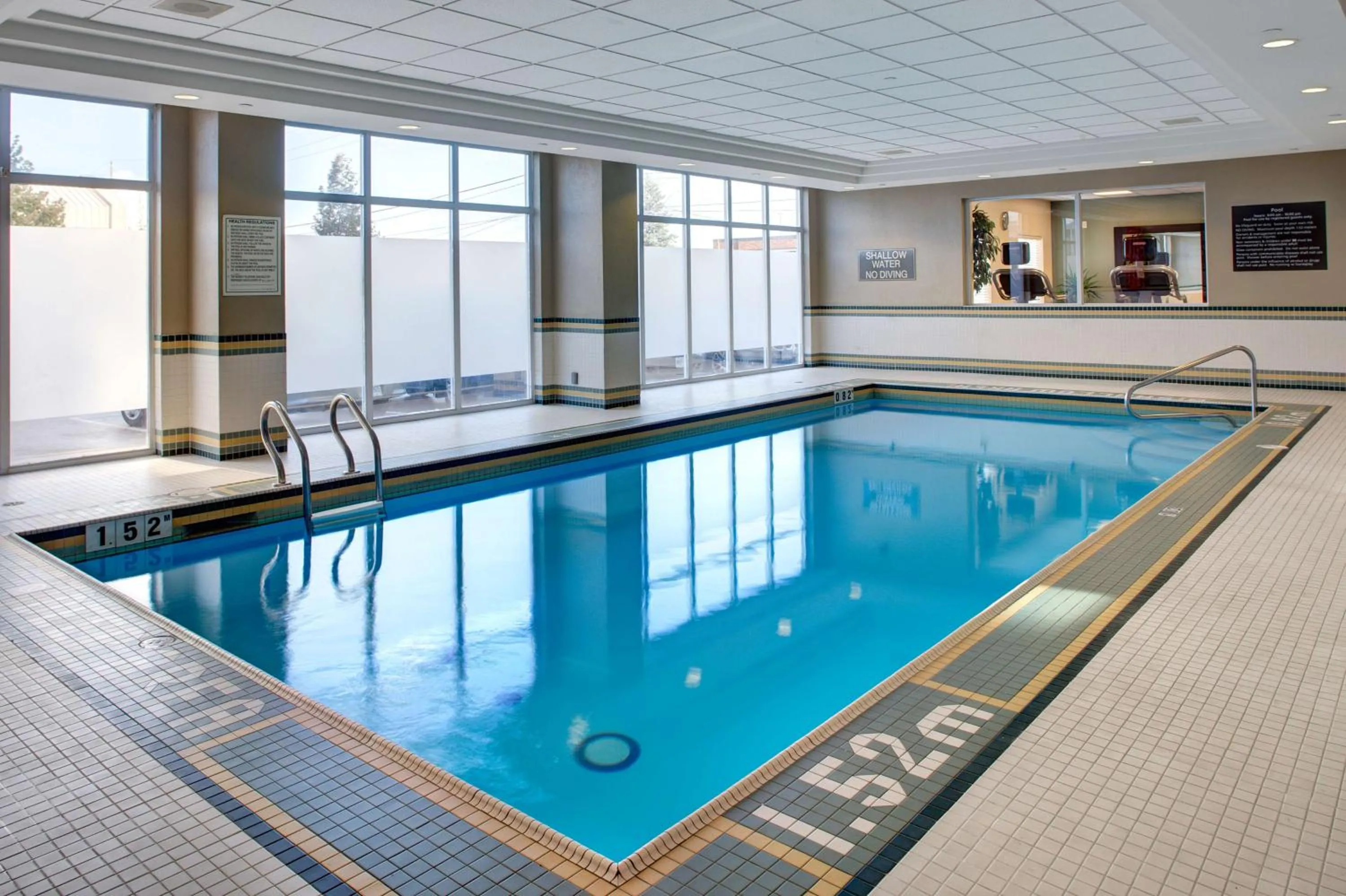 Pool view in Hampton Inn & Suites by Hilton Toronto Airport