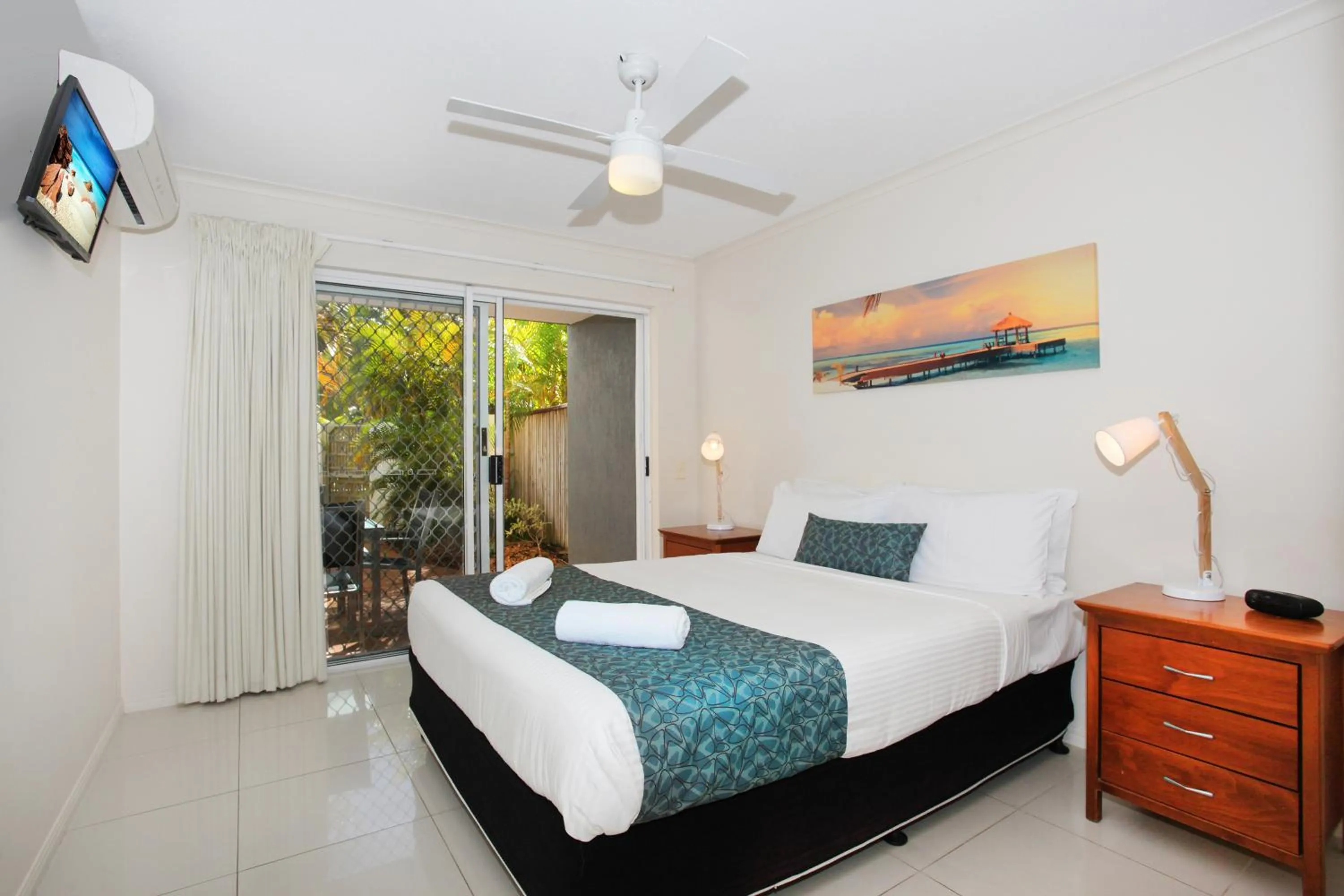 Bedroom, Bed in Dockside Apartments Mooloolaba