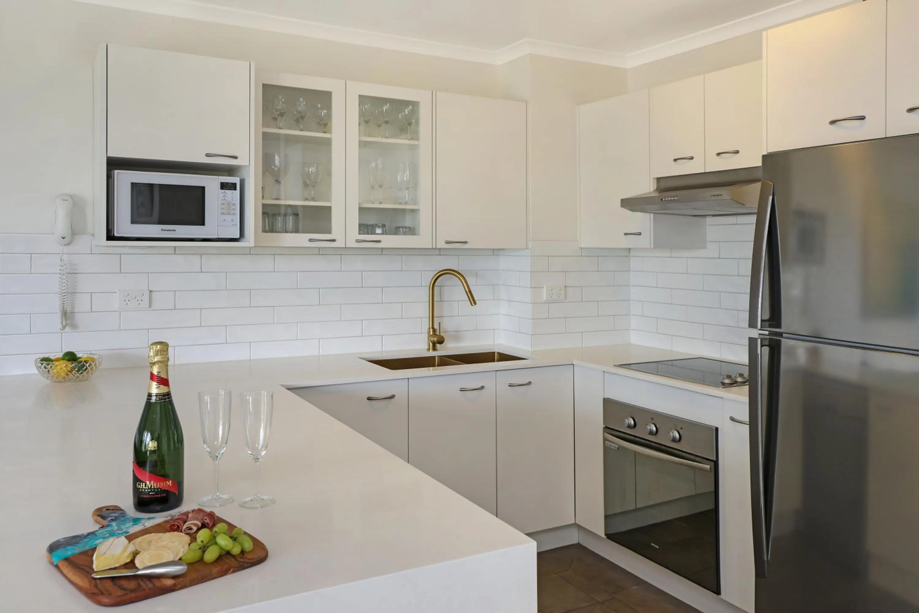 Kitchen or kitchenette in Dockside Apartments Mooloolaba