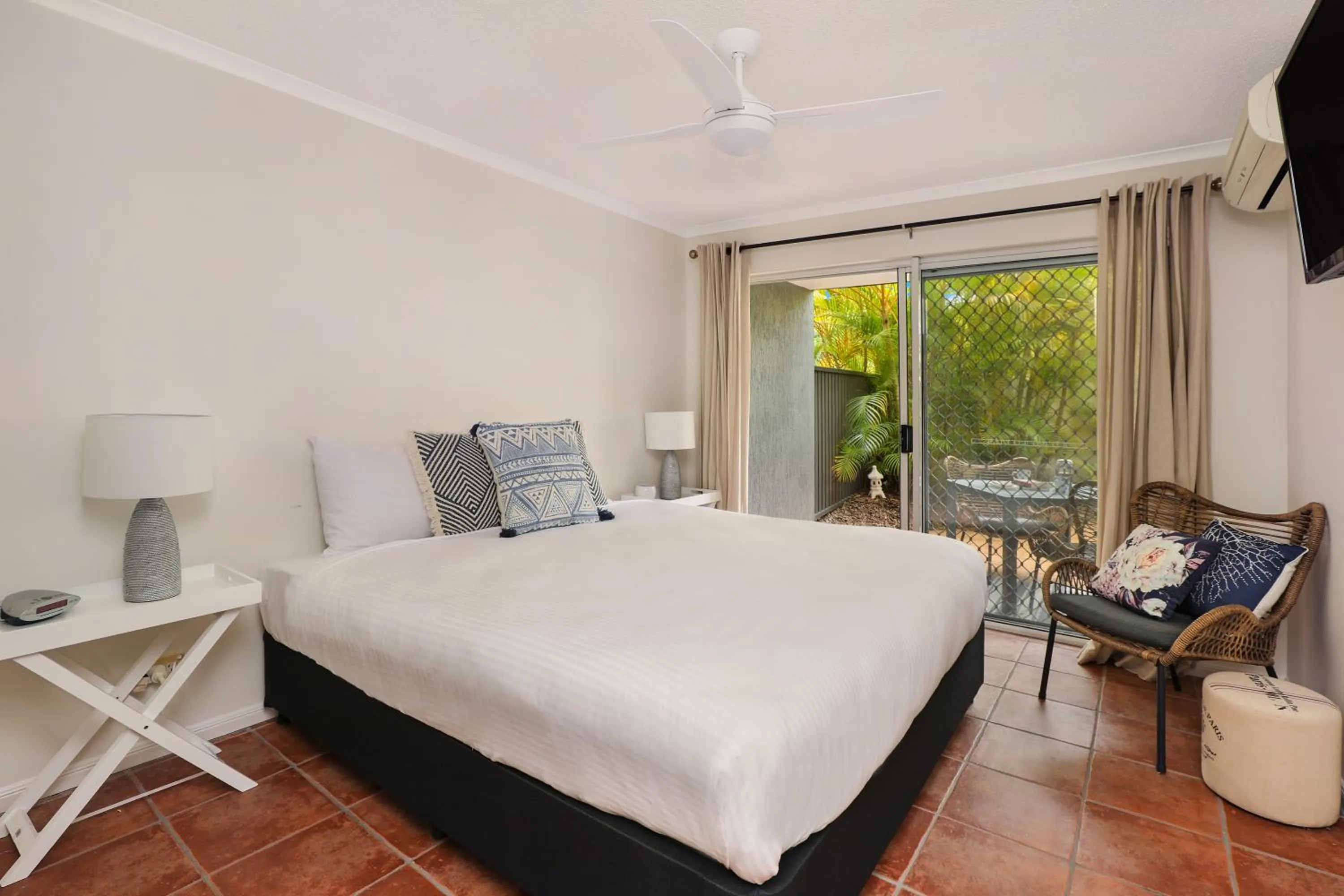 Bed in Dockside Apartments Mooloolaba
