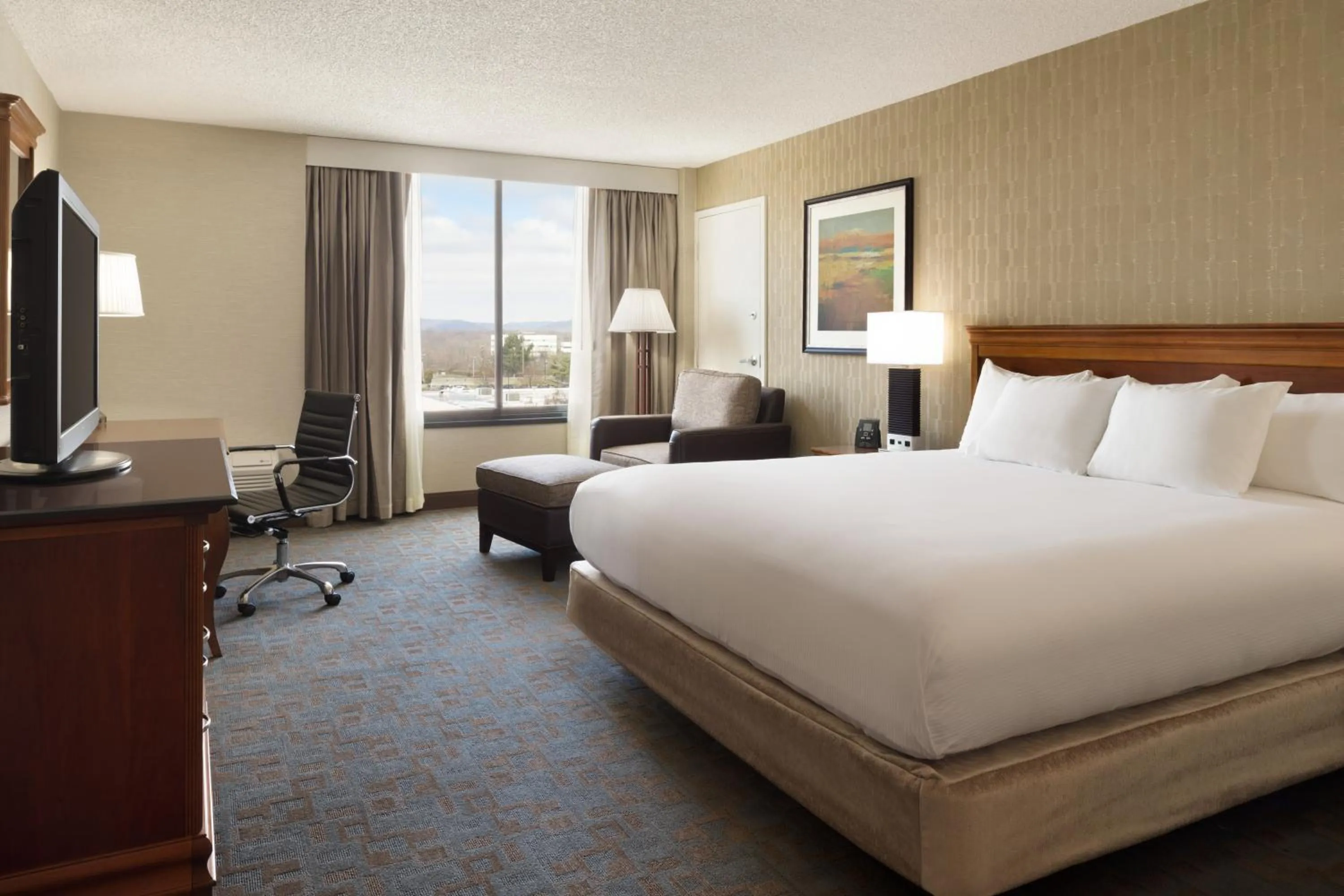 Bedroom, Bed in DoubleTree by Hilton Hotel & Executive Meeting Center Somerset