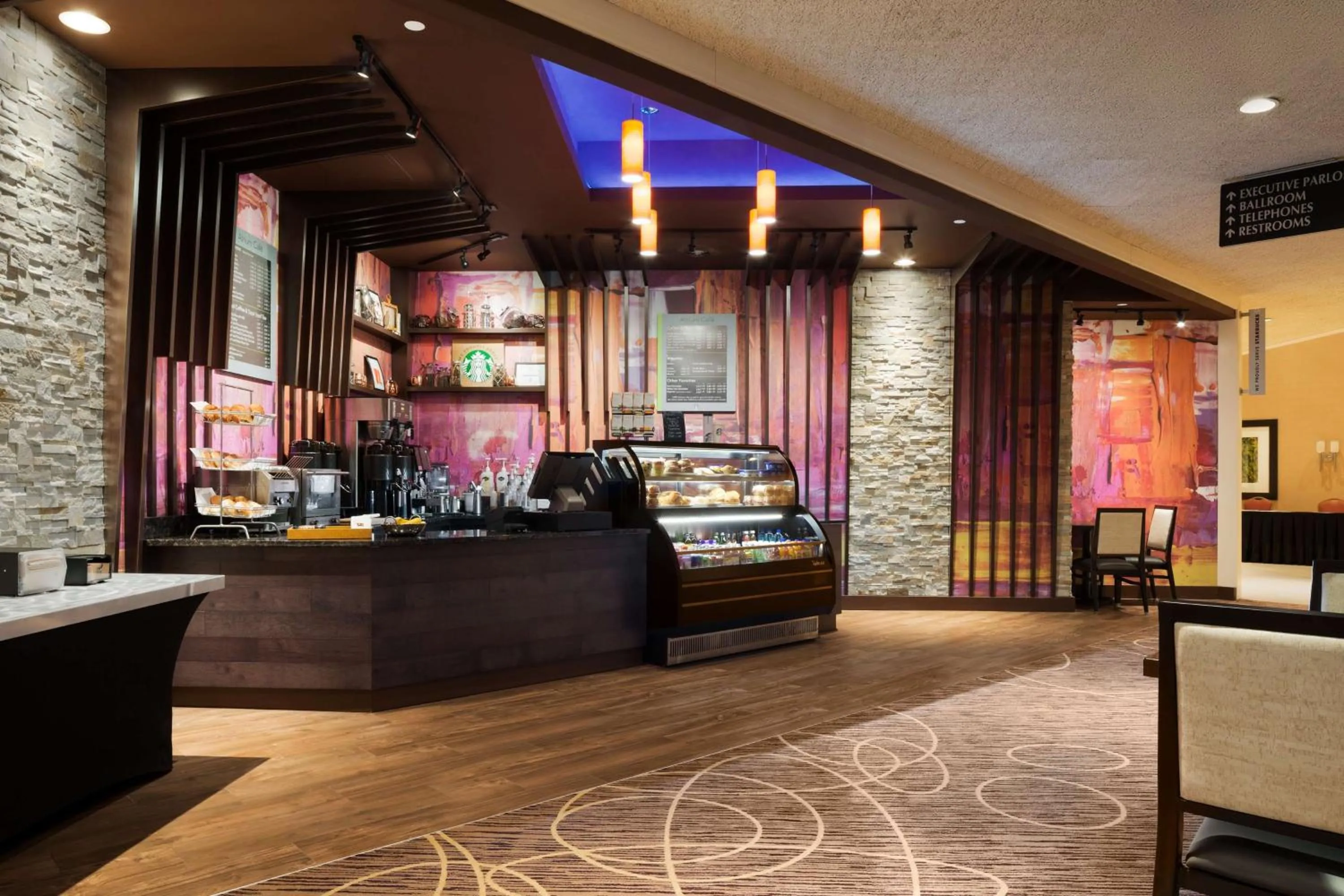 Lobby or reception in DoubleTree by Hilton Hotel & Executive Meeting Center Somerset