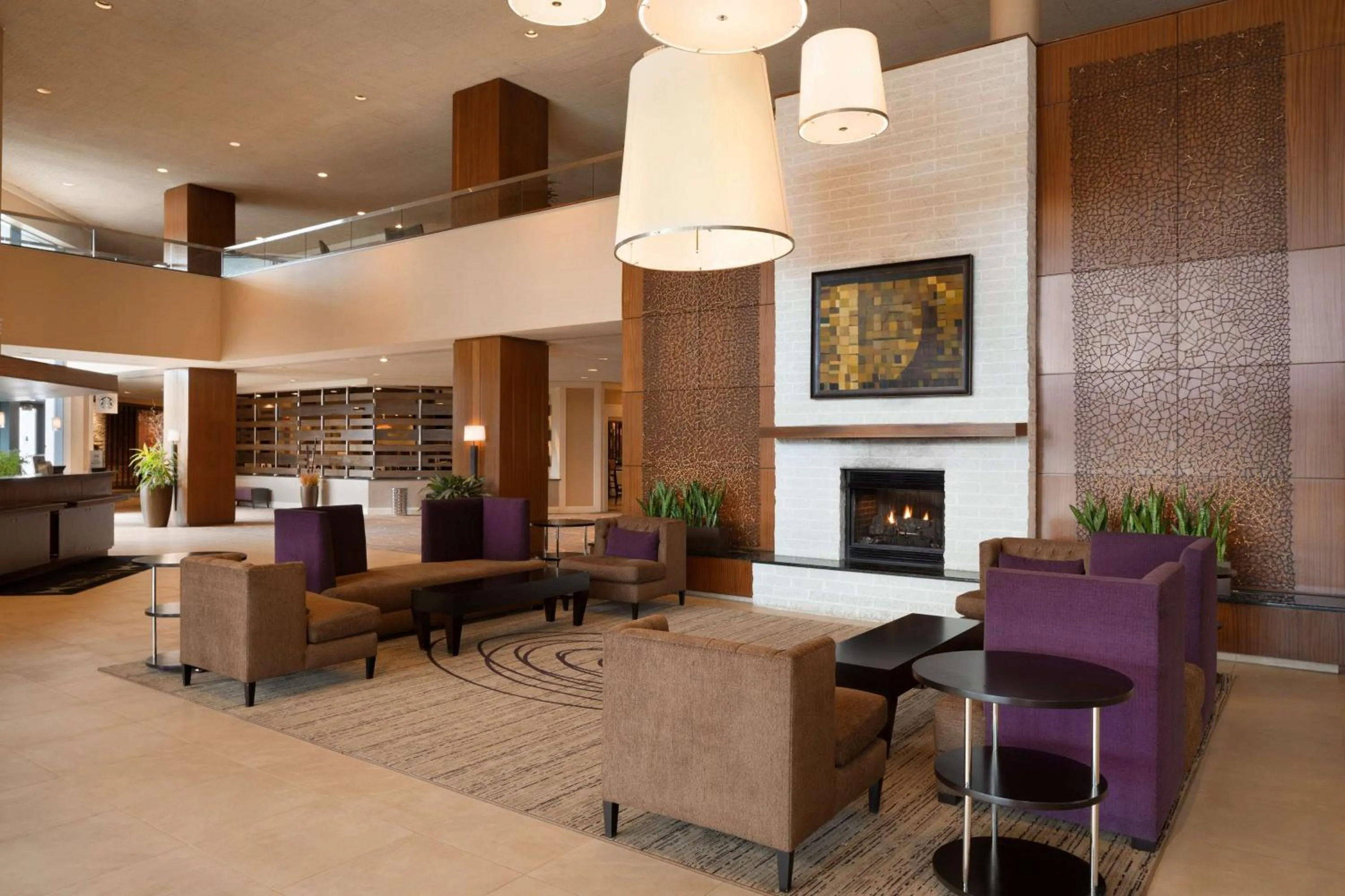 Lobby or reception in DoubleTree by Hilton Hotel & Executive Meeting Center Somerset
