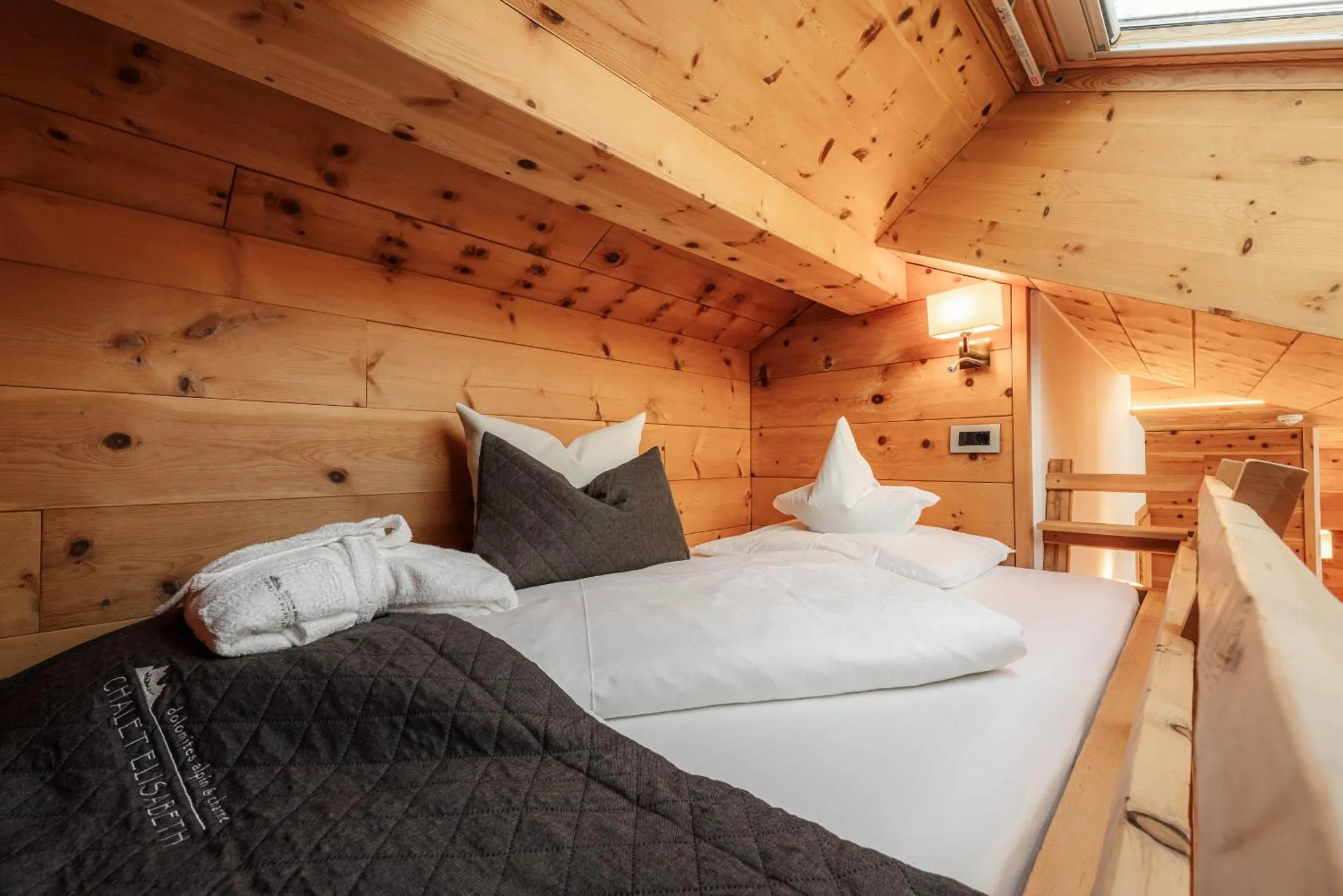 Bed in Chalet Elisabeth dolomites alpin & charme