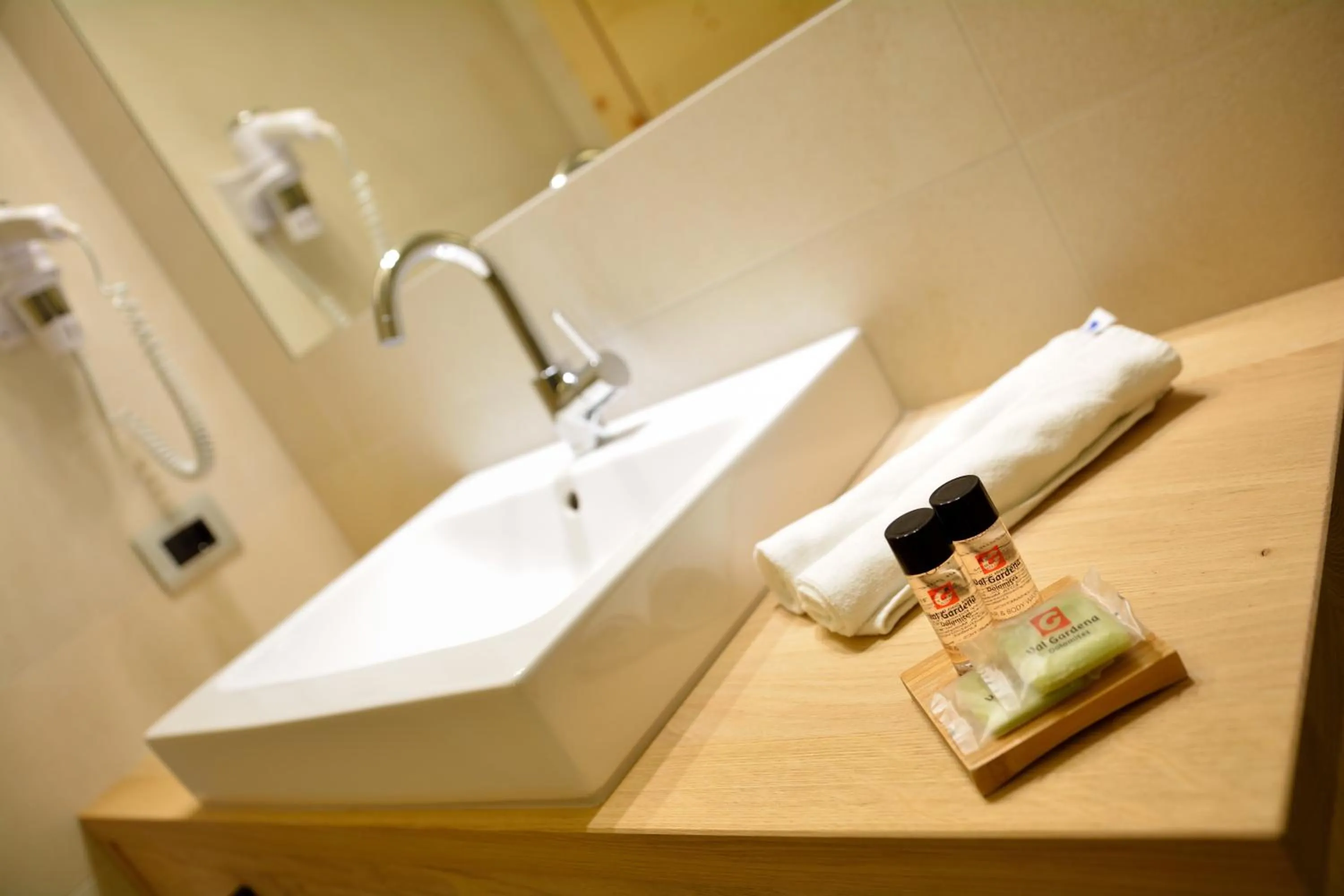 Shower in Chalet Elisabeth dolomites alpin & charme