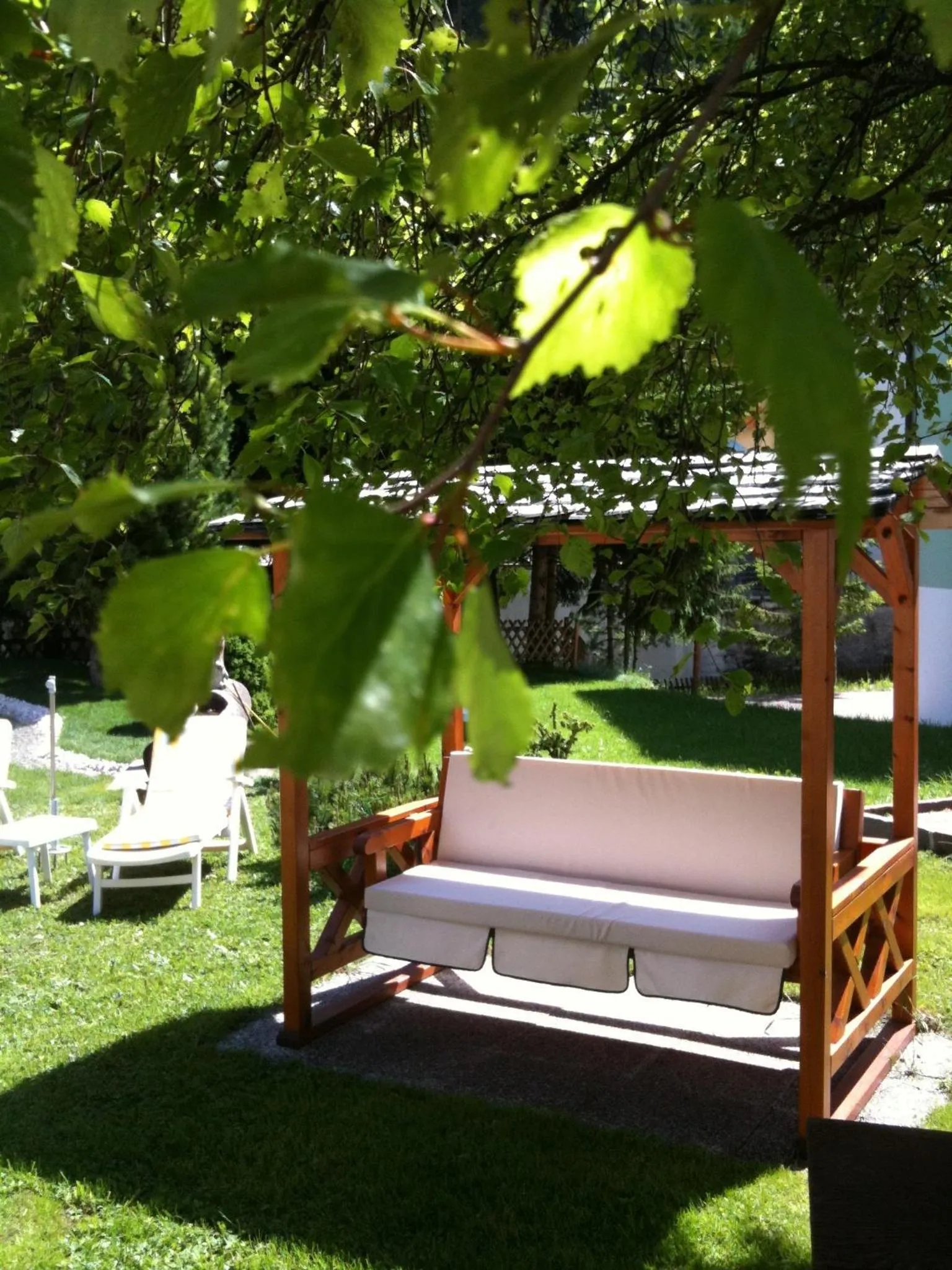 Garden in Chalet Elisabeth dolomites alpin & charme