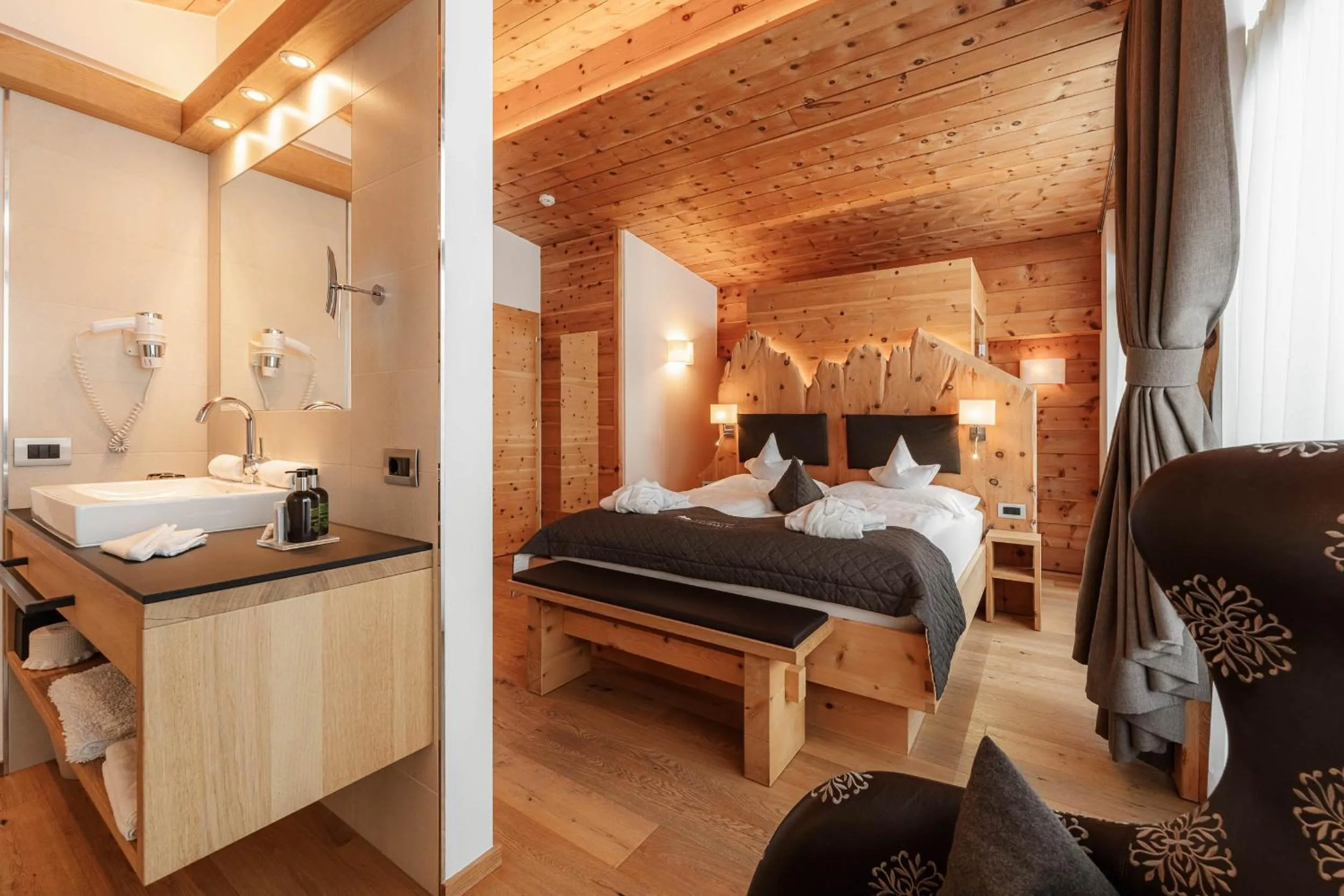 Photo of the whole room, Bed in Chalet Elisabeth dolomites alpin & charme