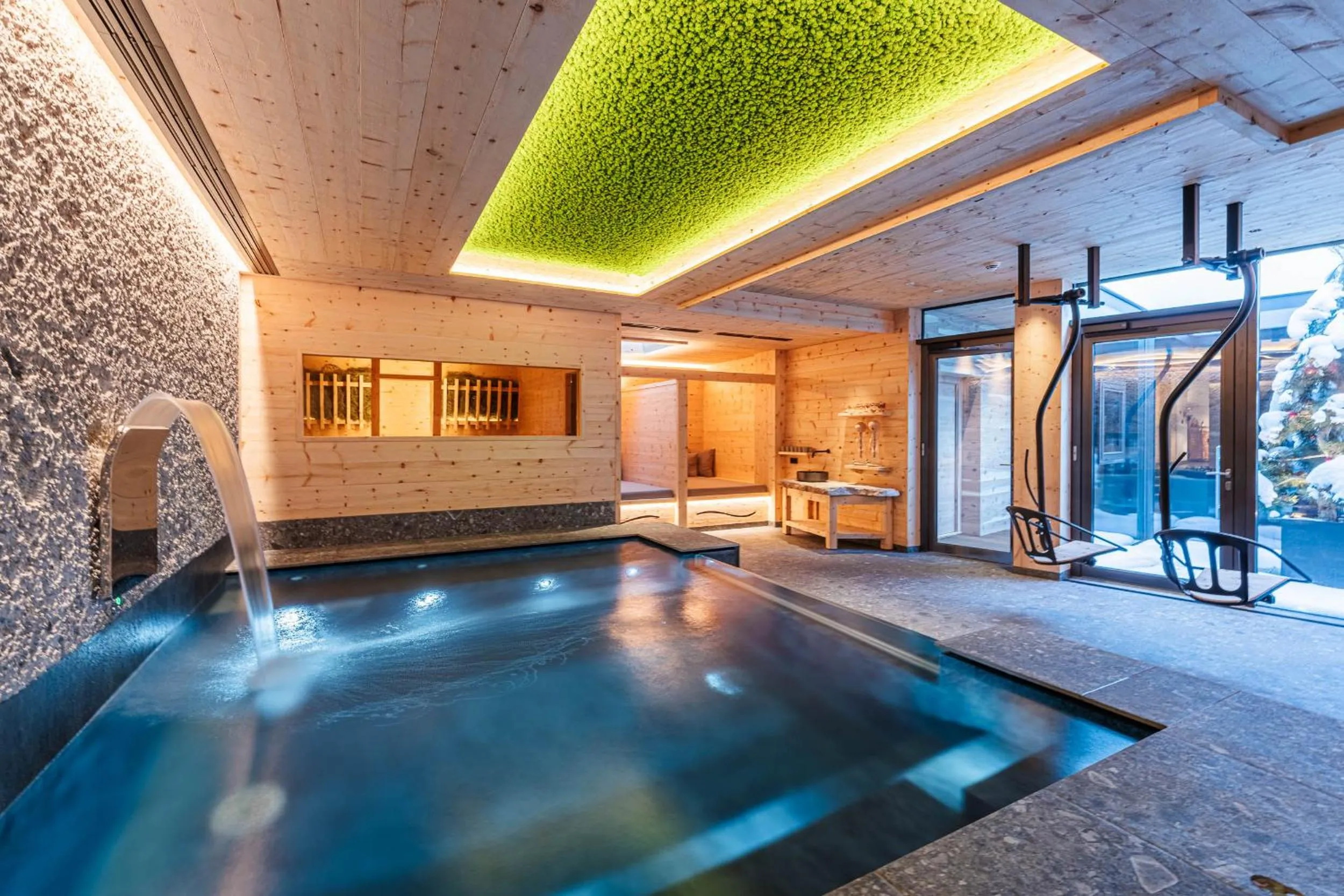 Hot Tub in Chalet Elisabeth dolomites alpin & charme