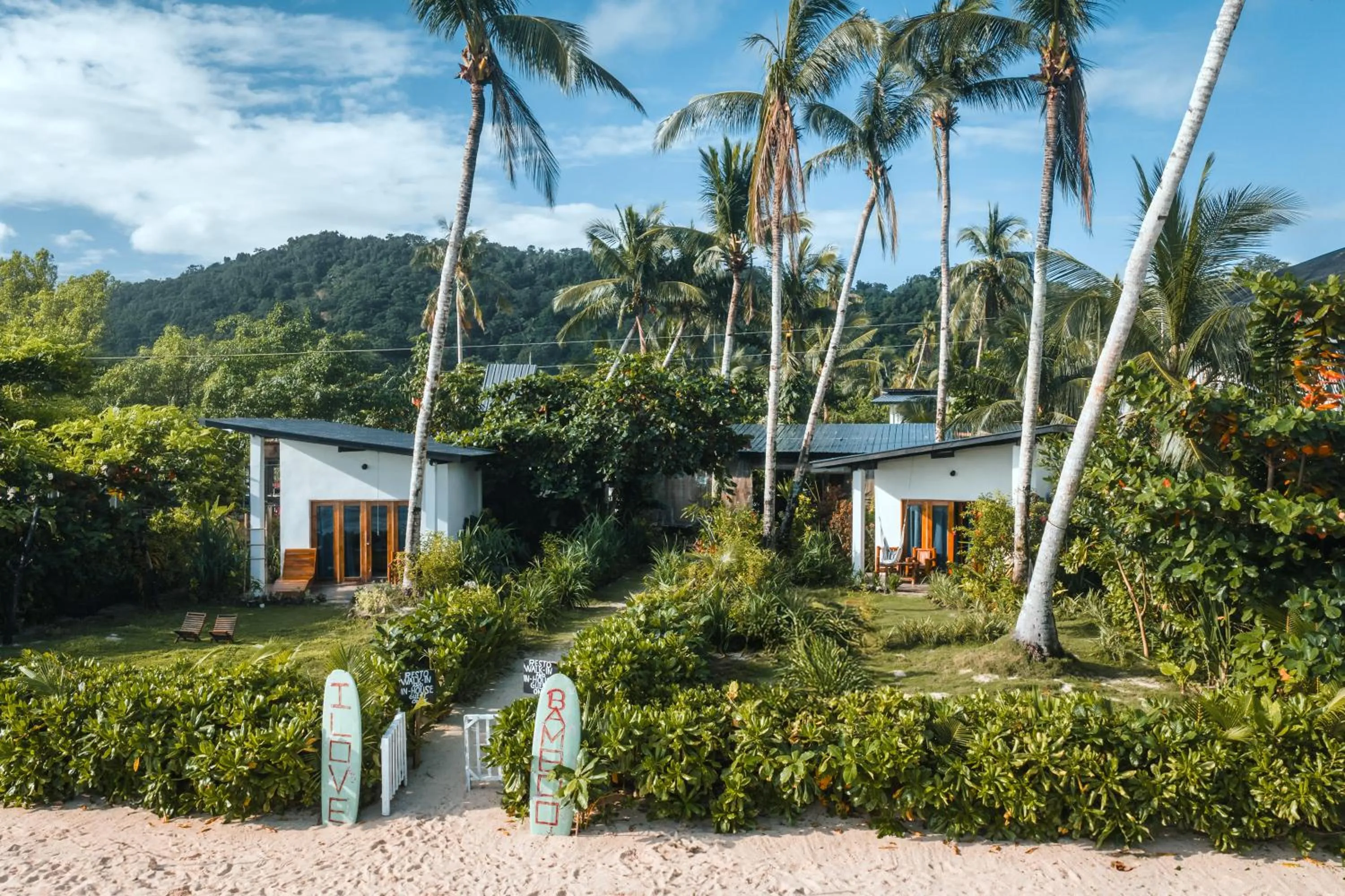 Property building in Bamboo Surf Beach