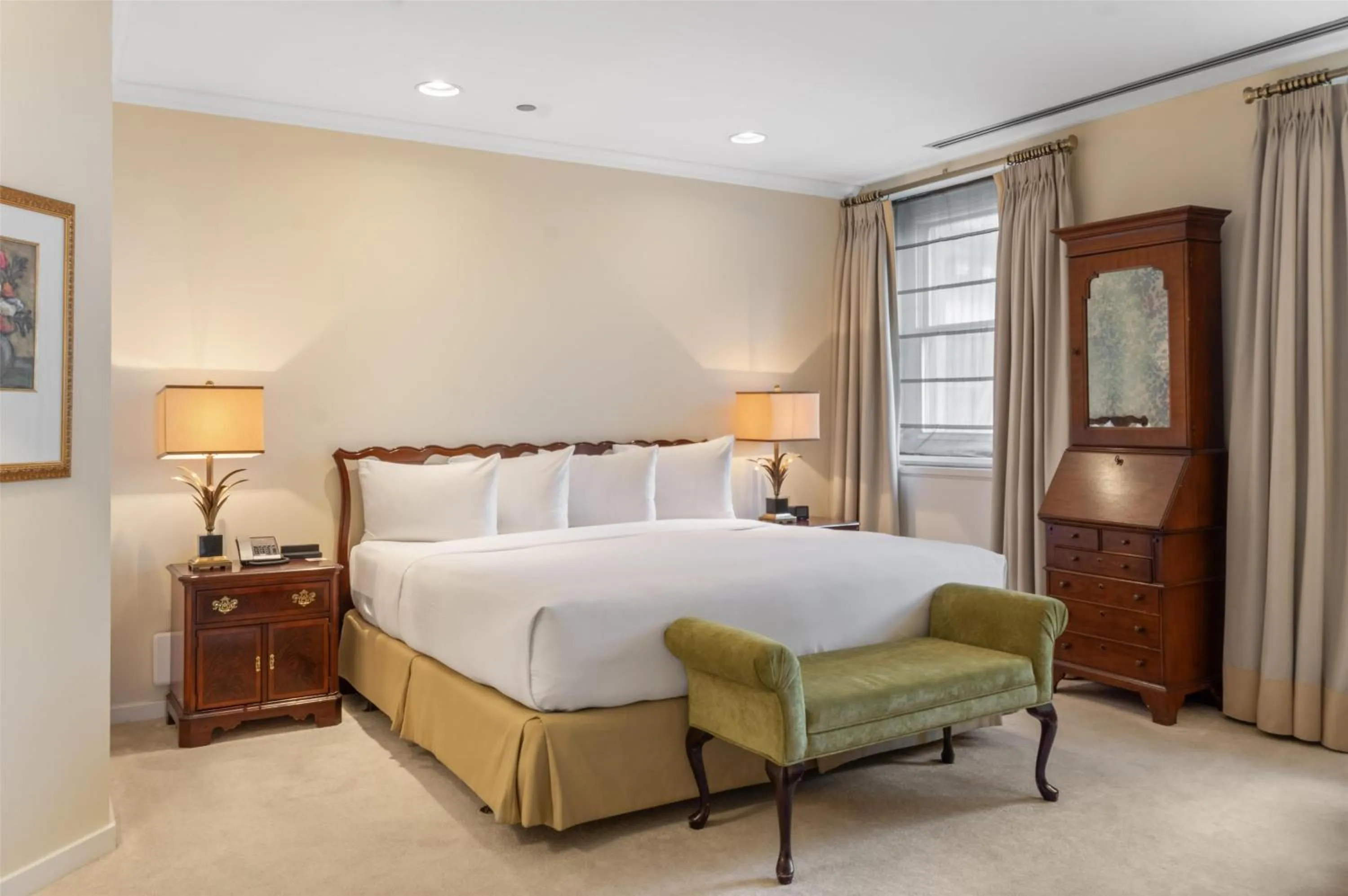 Bed in The Drake Hotel