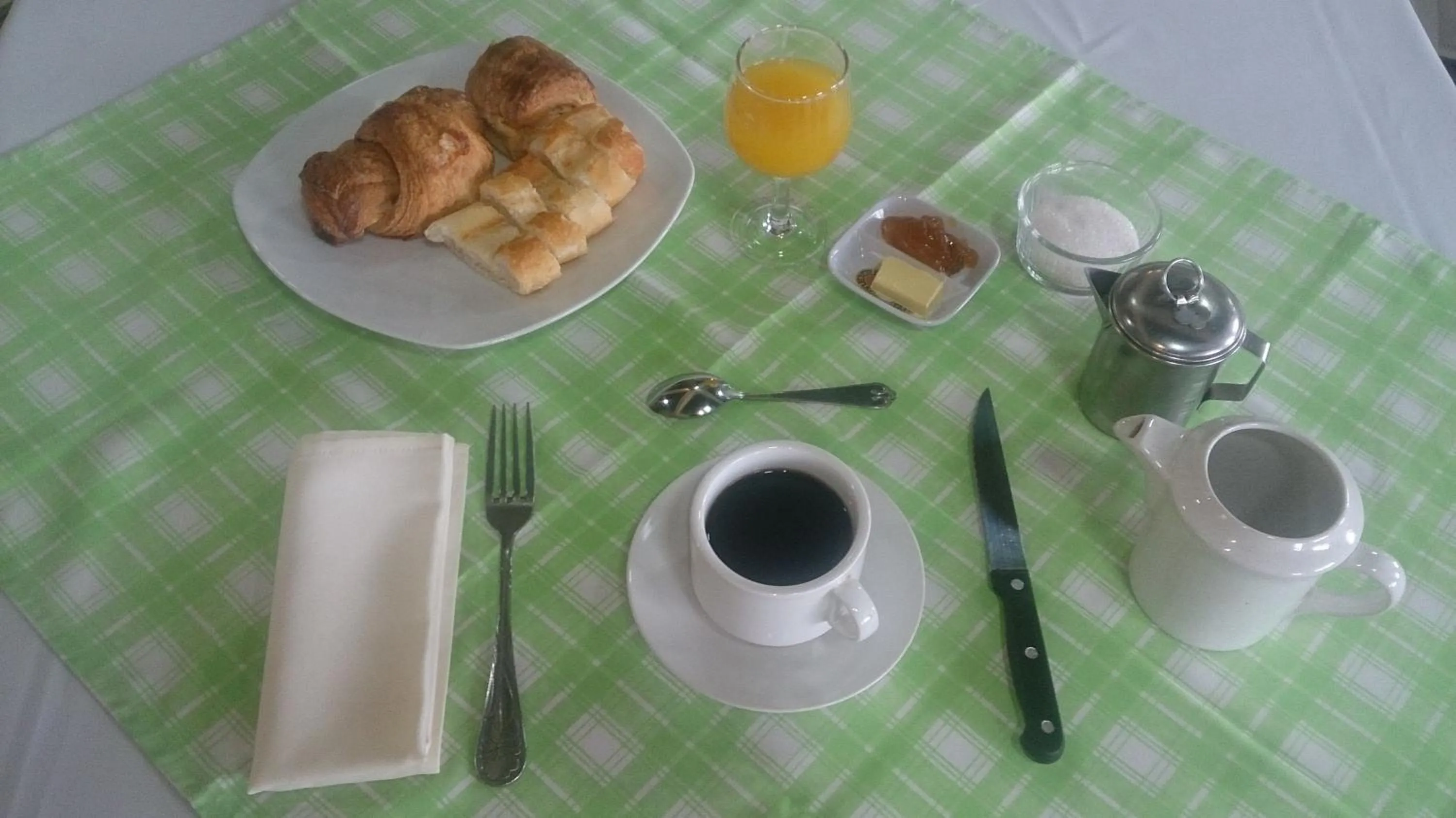 Breakfast in Hôtel - Appartement meublé " LES FLOTS BLEU "
