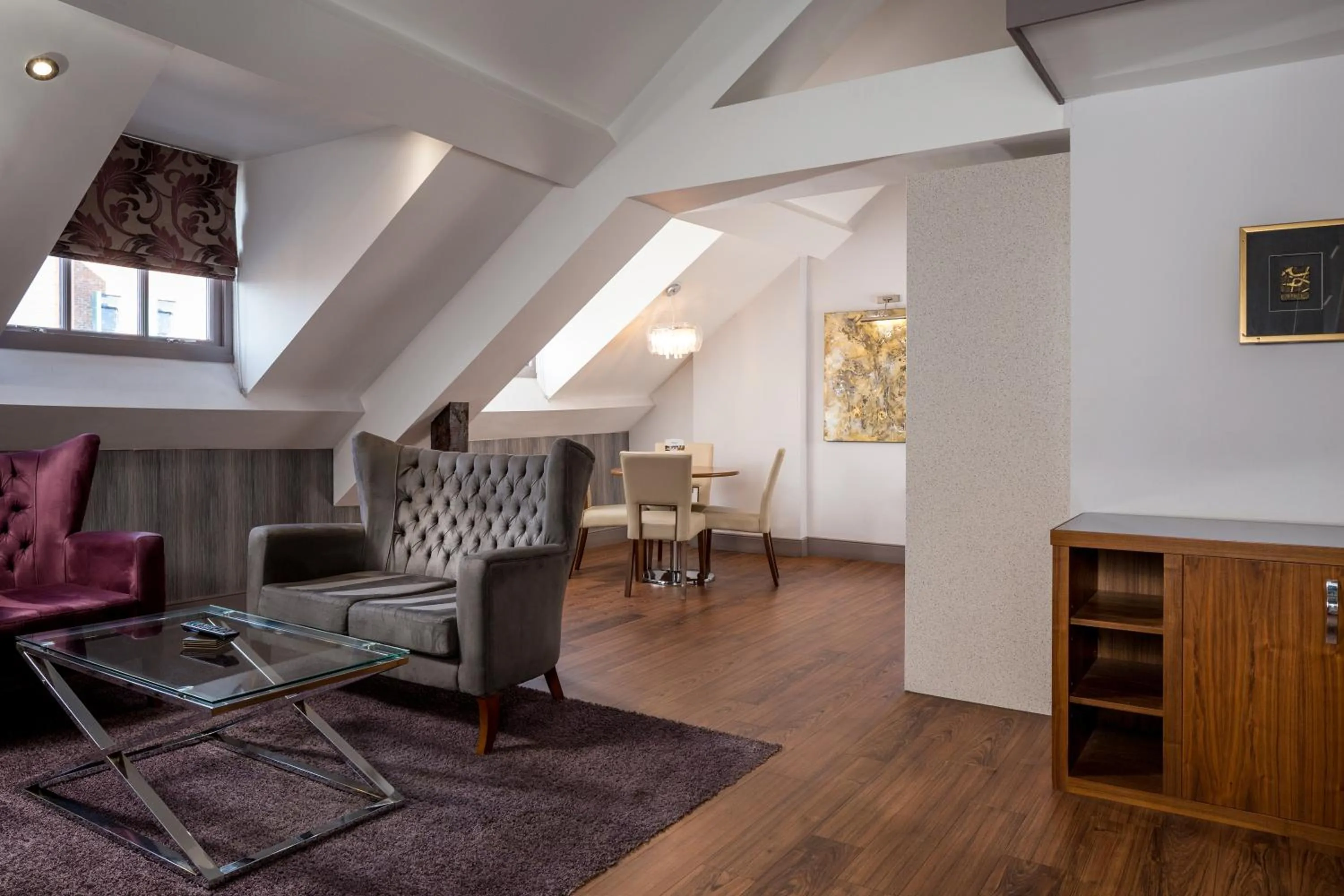 Living room in Roomzzz Newcastle City