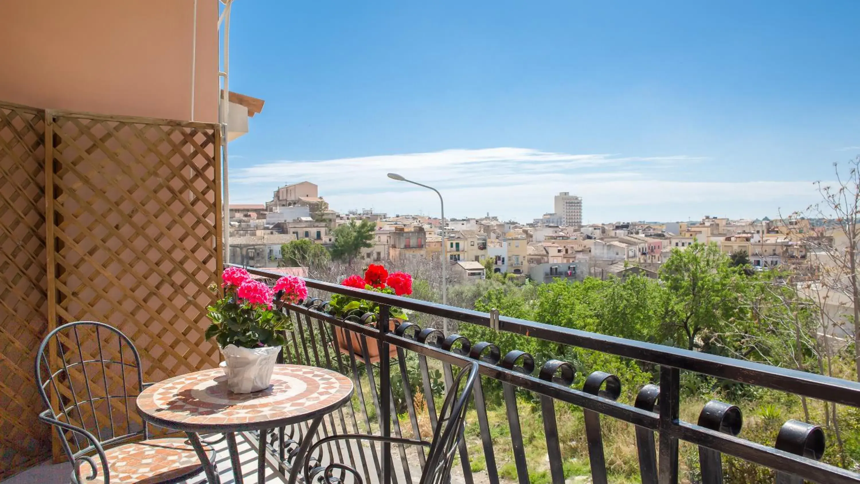 Double Room with Extra Bed - single occupancy in La Madonnina Double Room with Extra Bed - single occupancy in La Madonnina