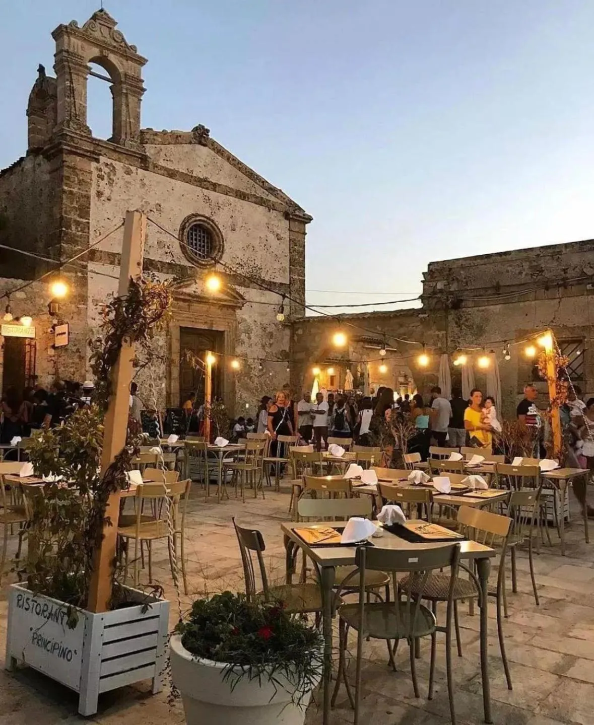 Restaurant/places to eat in La Madonnina