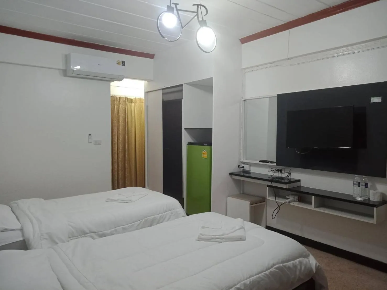 Bed in Hotel Paraiso