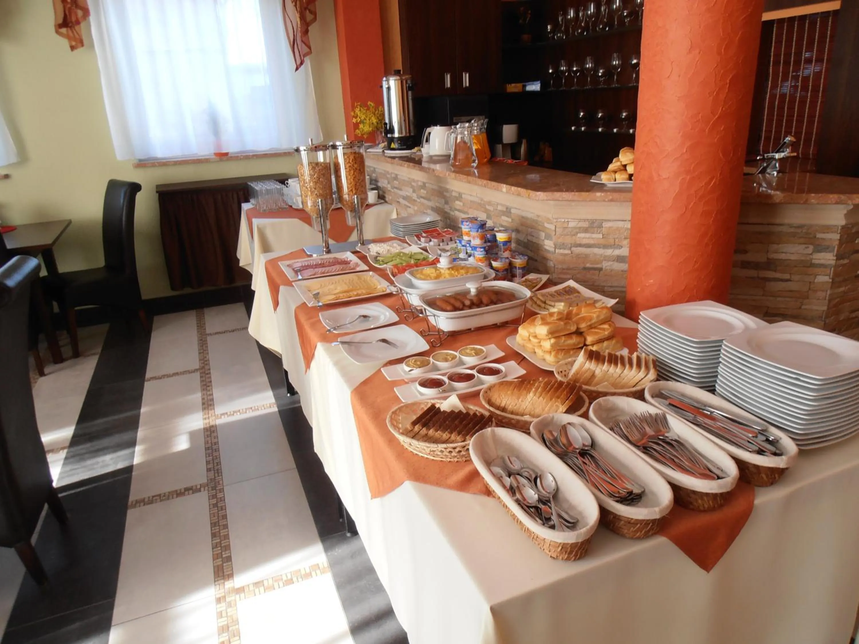 Food in Villa Ramzes