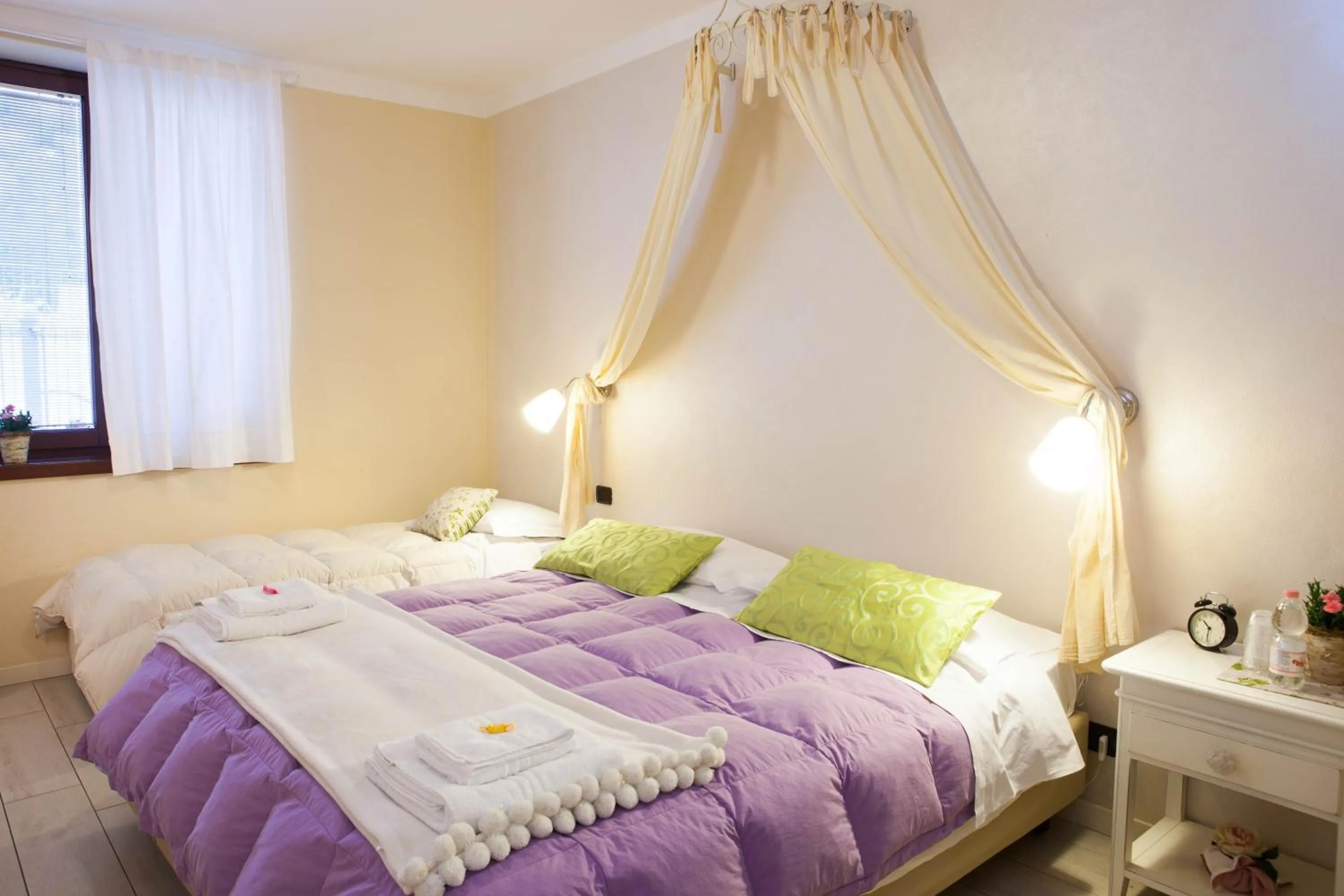 Bedroom, Bed in Botton d'Oro Pelabrocco