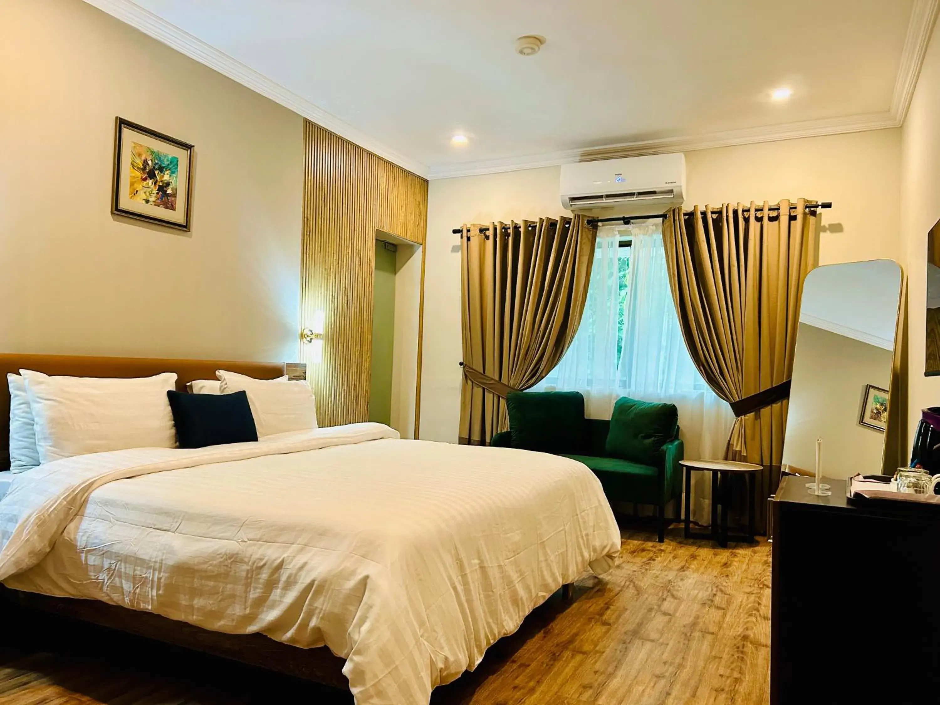 Hotel One The Mall, Lahore Hotel One The Mall, Lahore