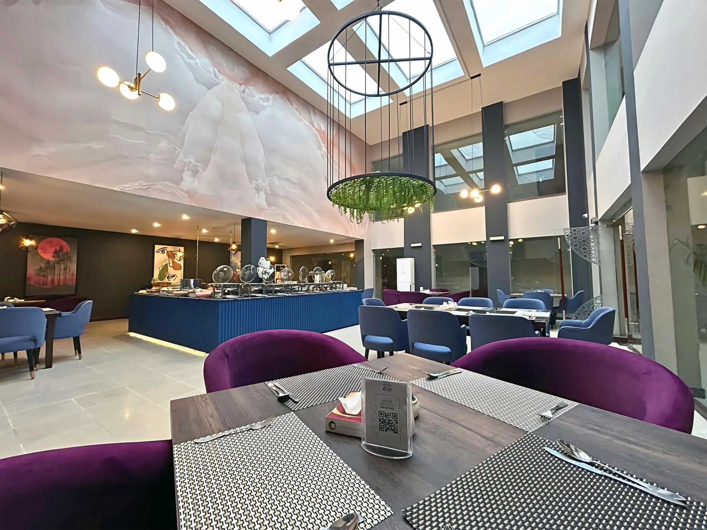 Restaurant/places to eat in Hotel One The Mall, Lahore