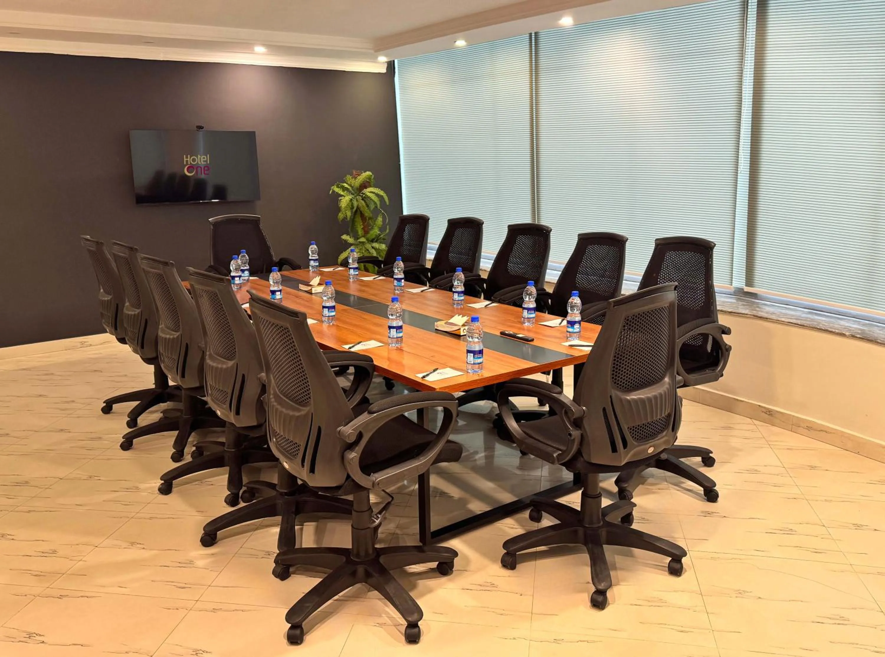 Meeting/conference room in Hotel One The Mall, Lahore