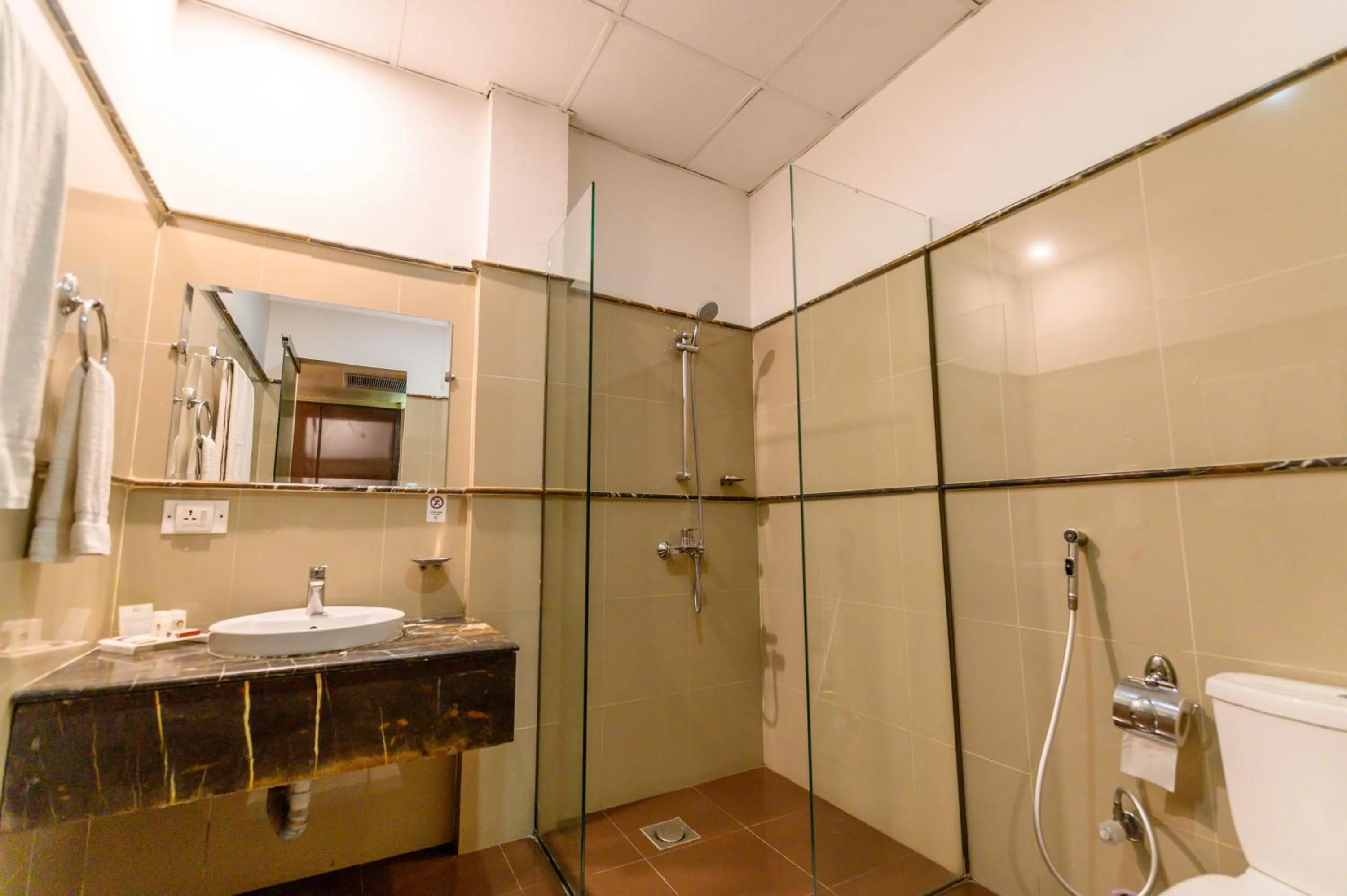 Shower in Hotel One Faisalabad