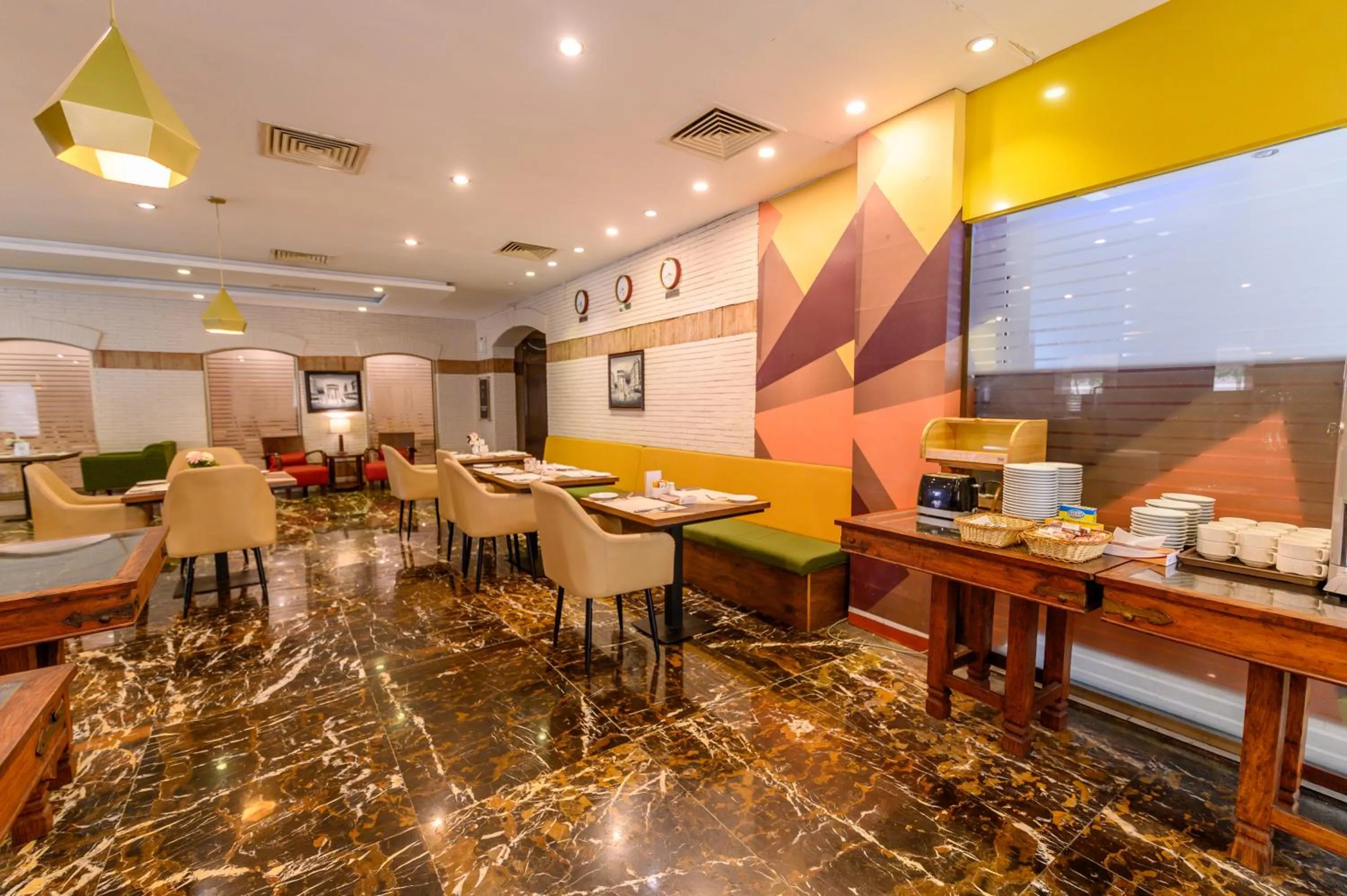 Restaurant/places to eat in Hotel One Faisalabad