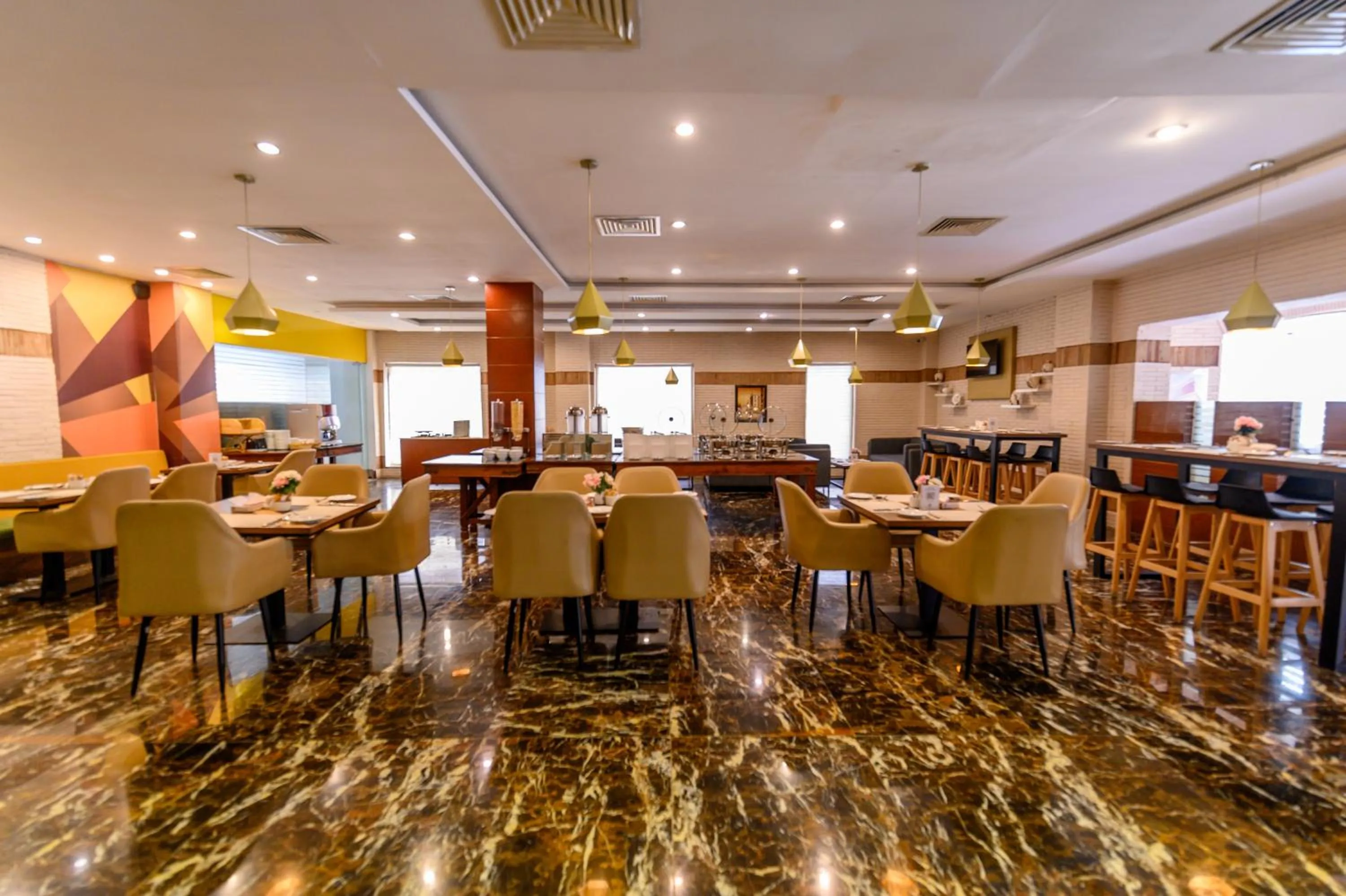 Restaurant/places to eat in Hotel One Faisalabad