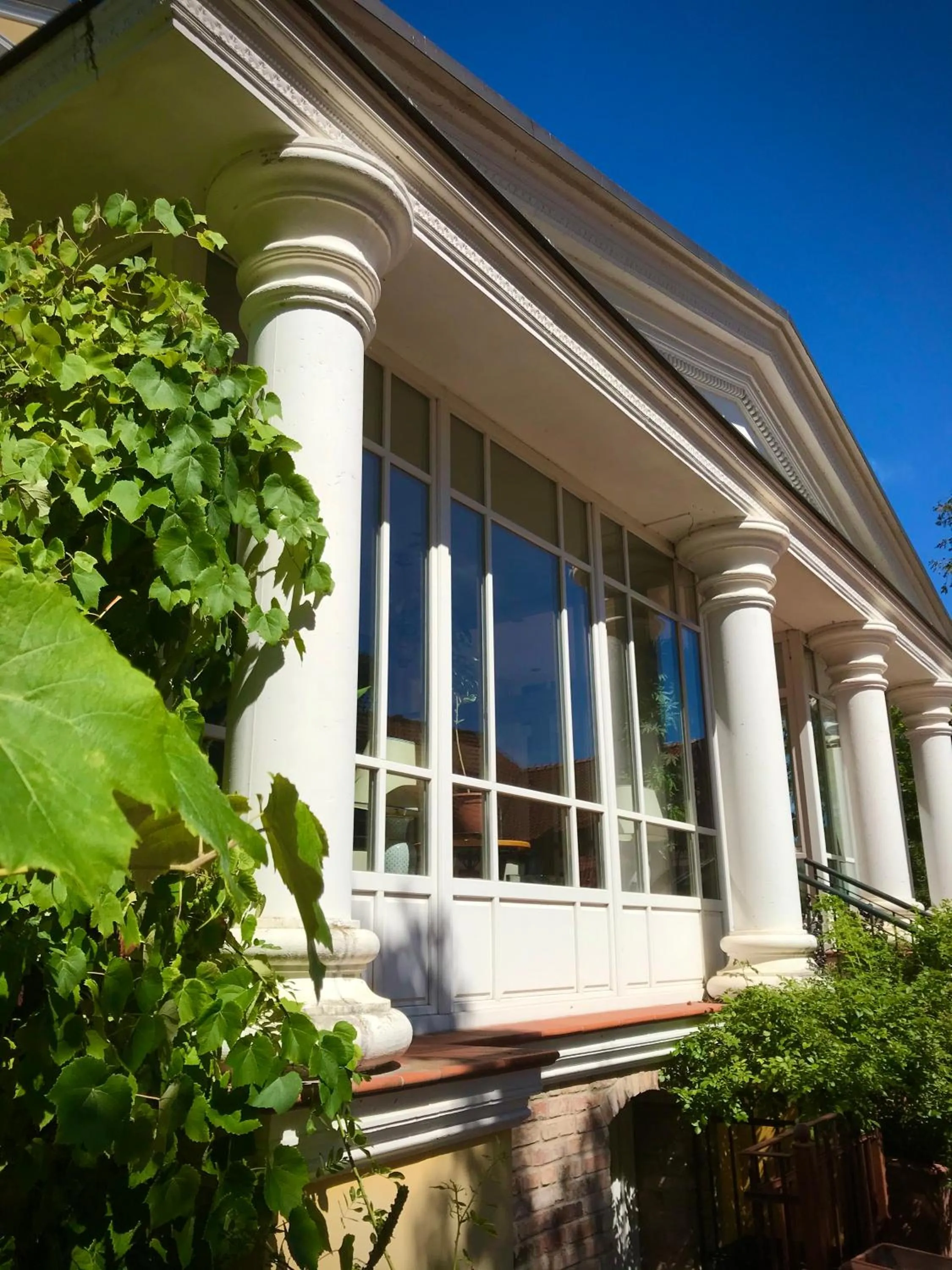 Property building in Bellevue Gastgeberei