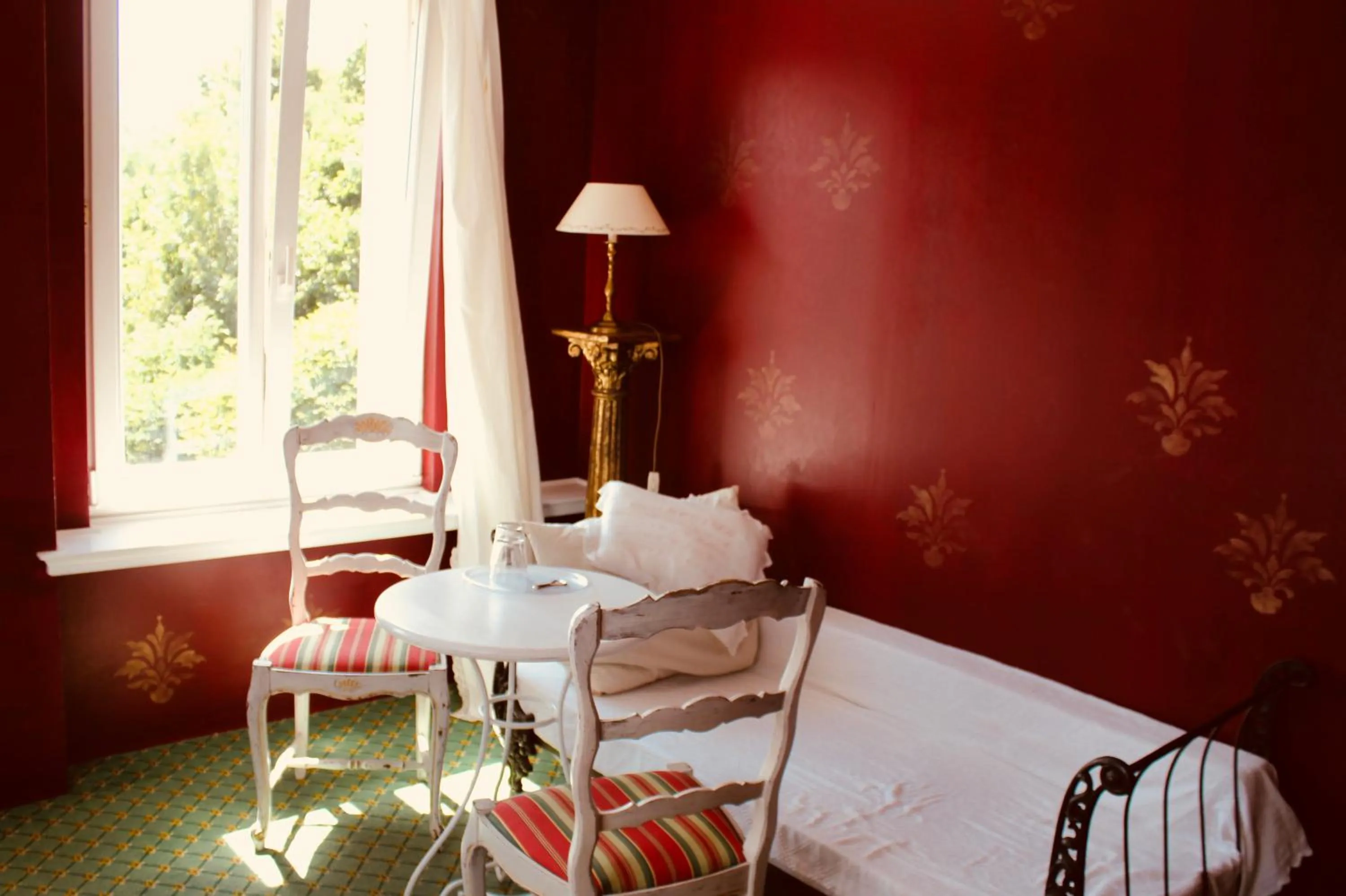 Photo of the whole room, Bed in Bellevue Gastgeberei