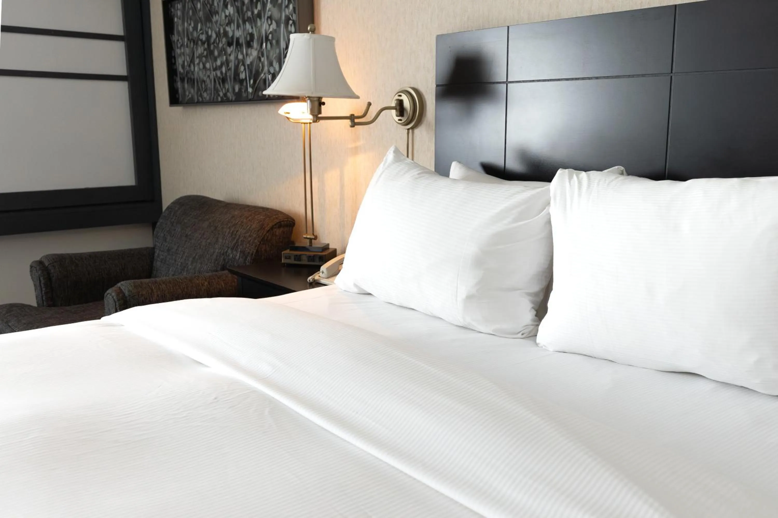 Bed in Hotel Ruby Foo's