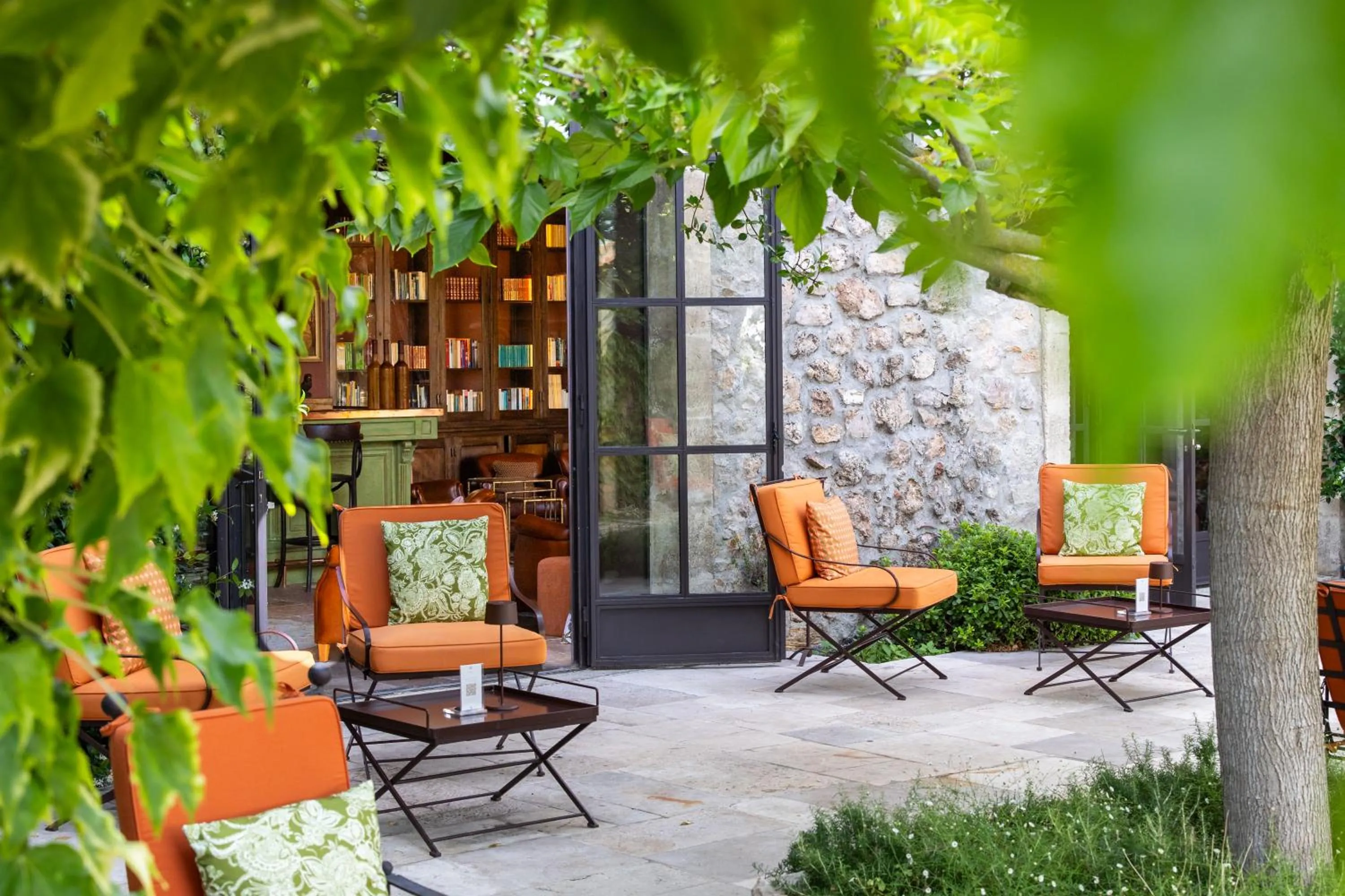 Lounge or bar in Château de Berne