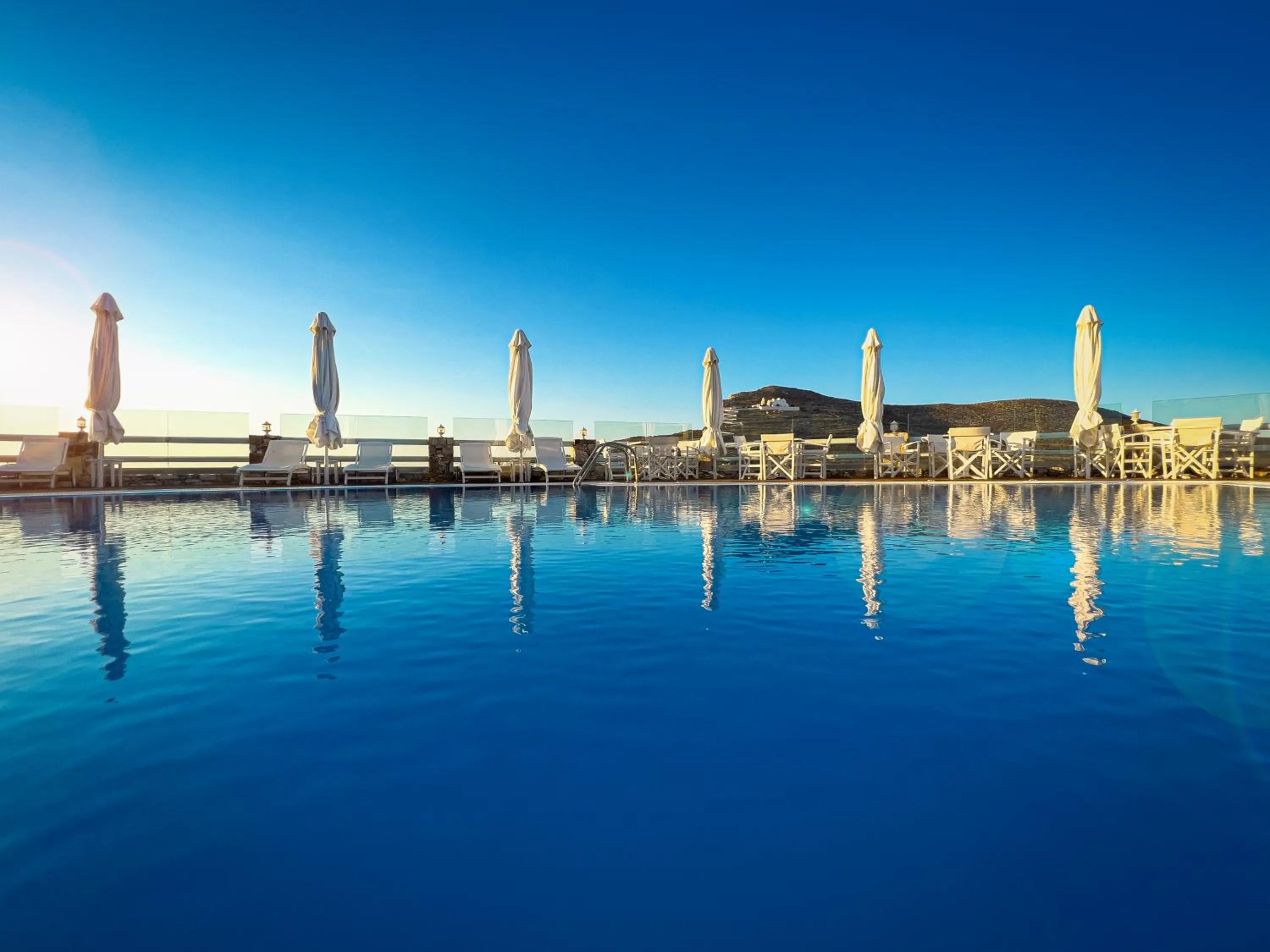 Aspalathras White Hotel