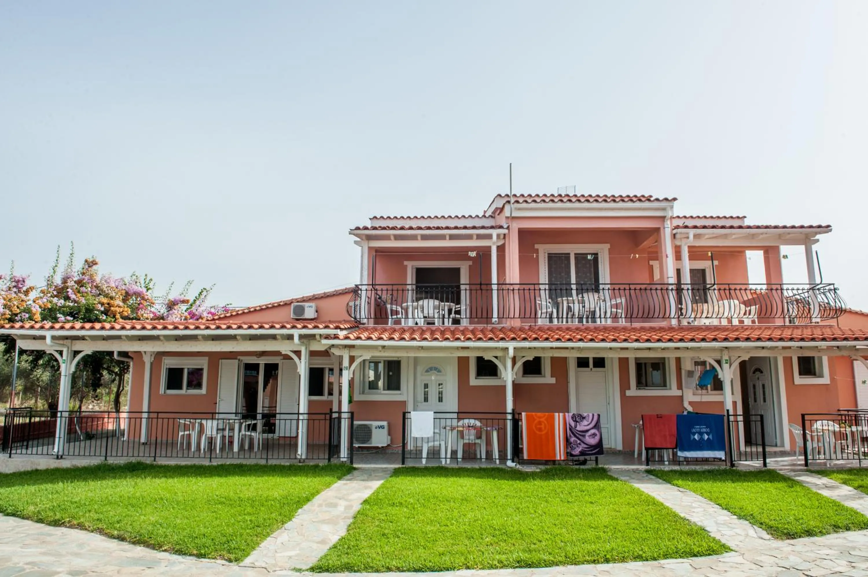 Property building in Paradise Studios