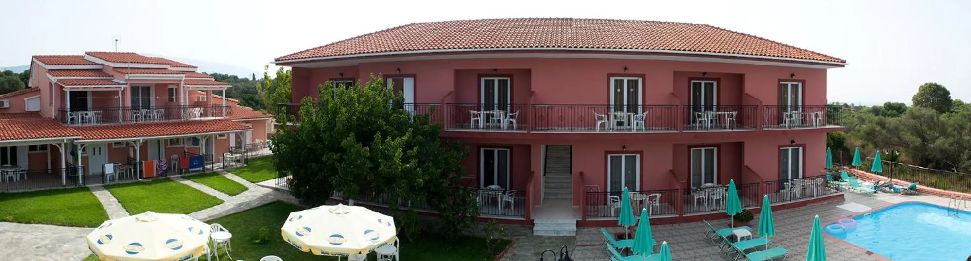 Property building in Paradise Studios