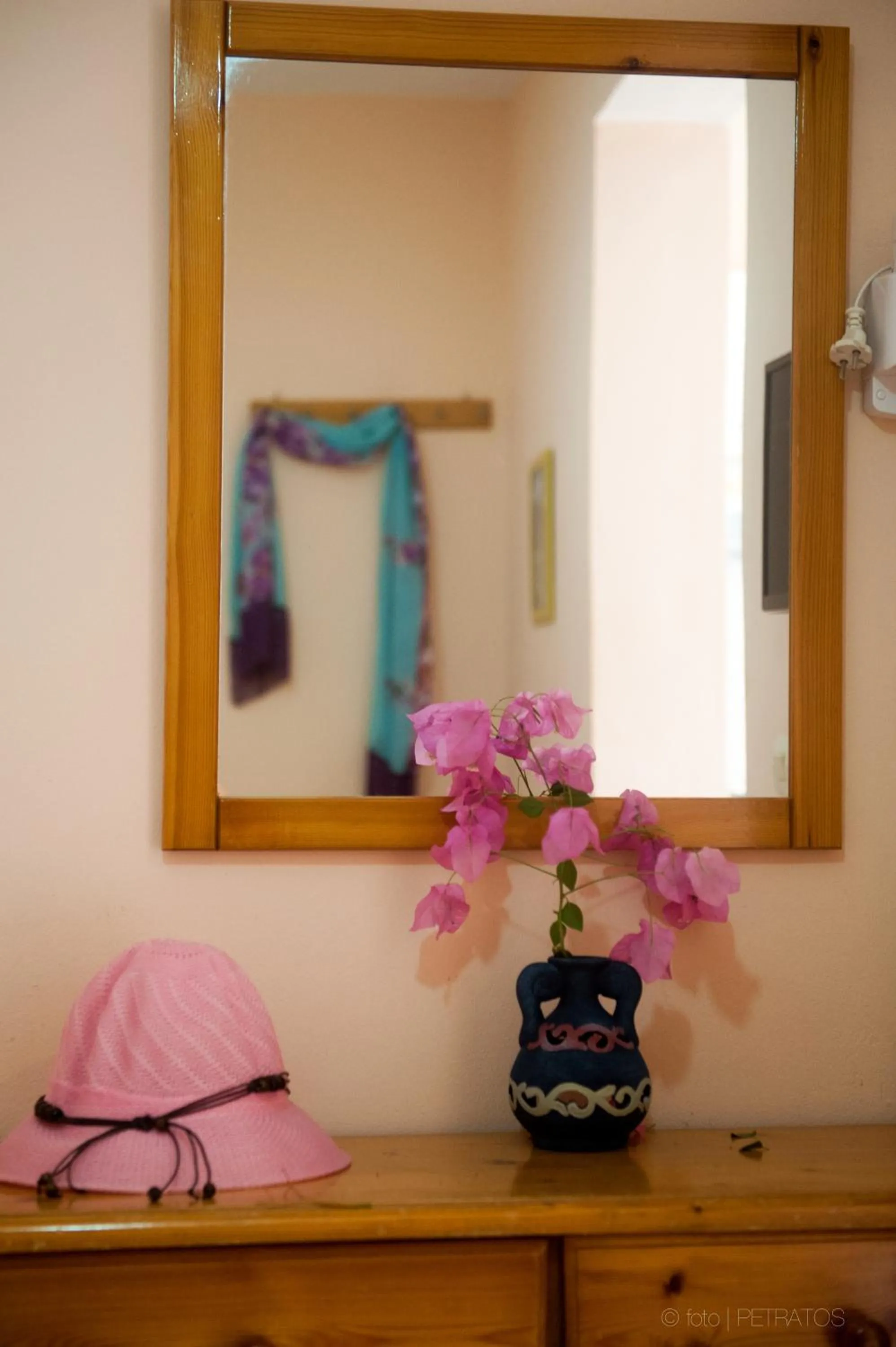 Decorative detail in Paradise Studios