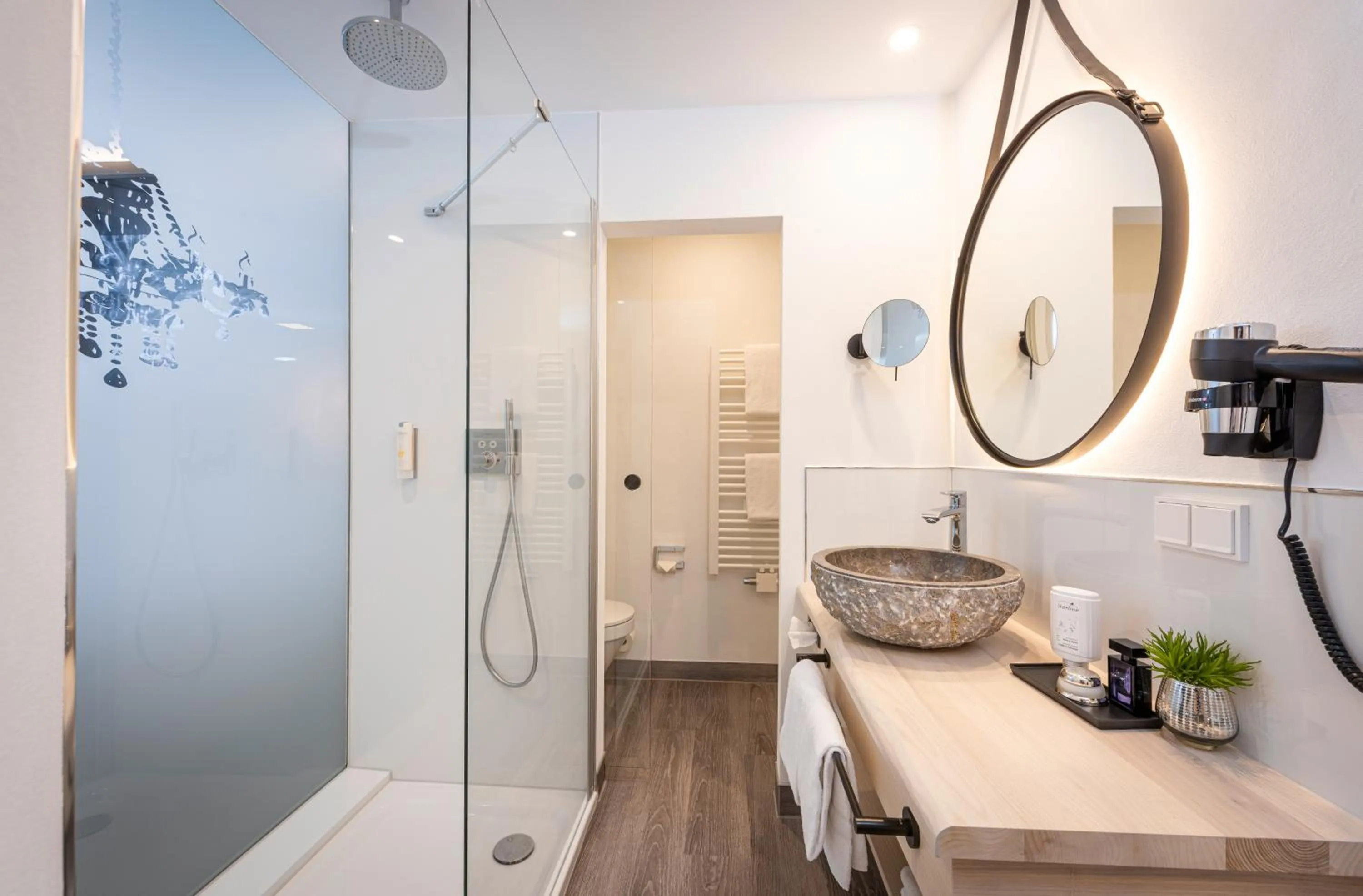 Bathroom in Hotel Monika