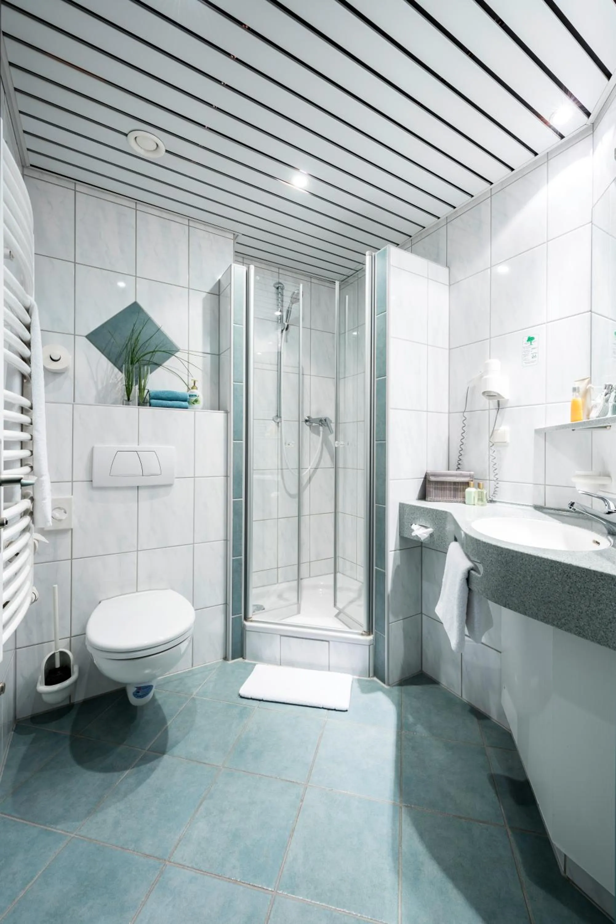 Bathroom in Hotel Monika