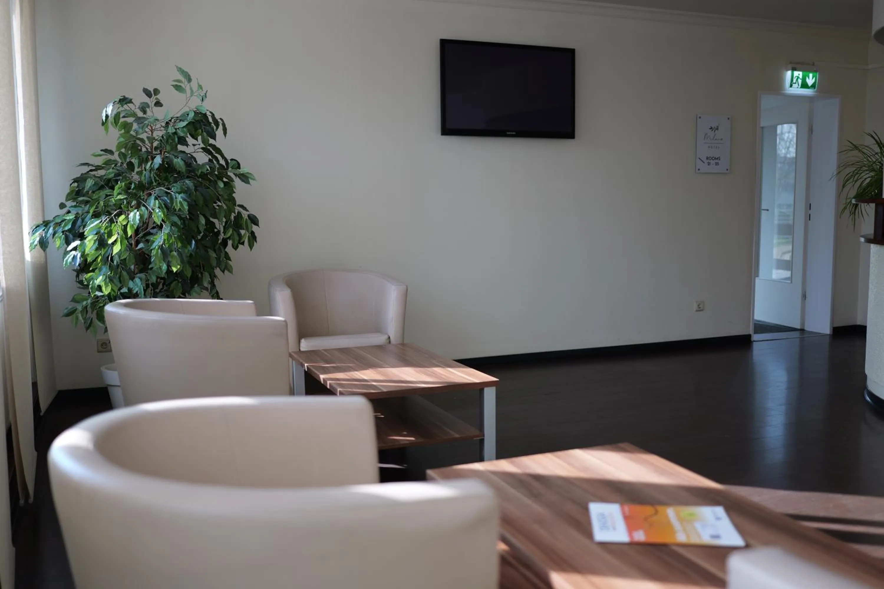 Seating area in Hotel Milano